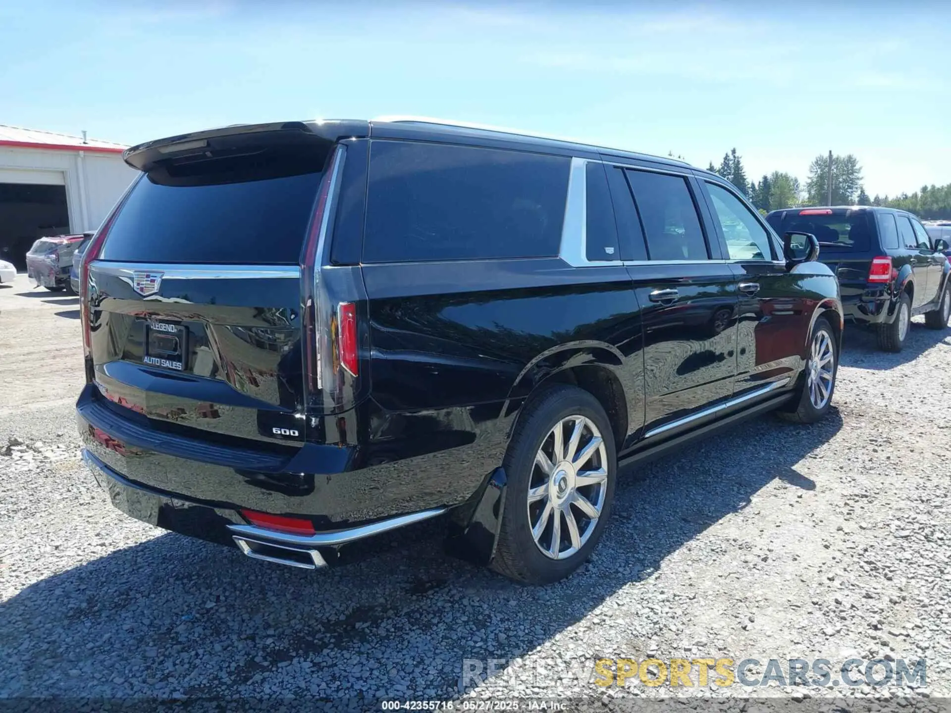 4 Photograph of a damaged car 1GYS3MKL8MR300346 CADILLAC ESCALADE ESV 2021