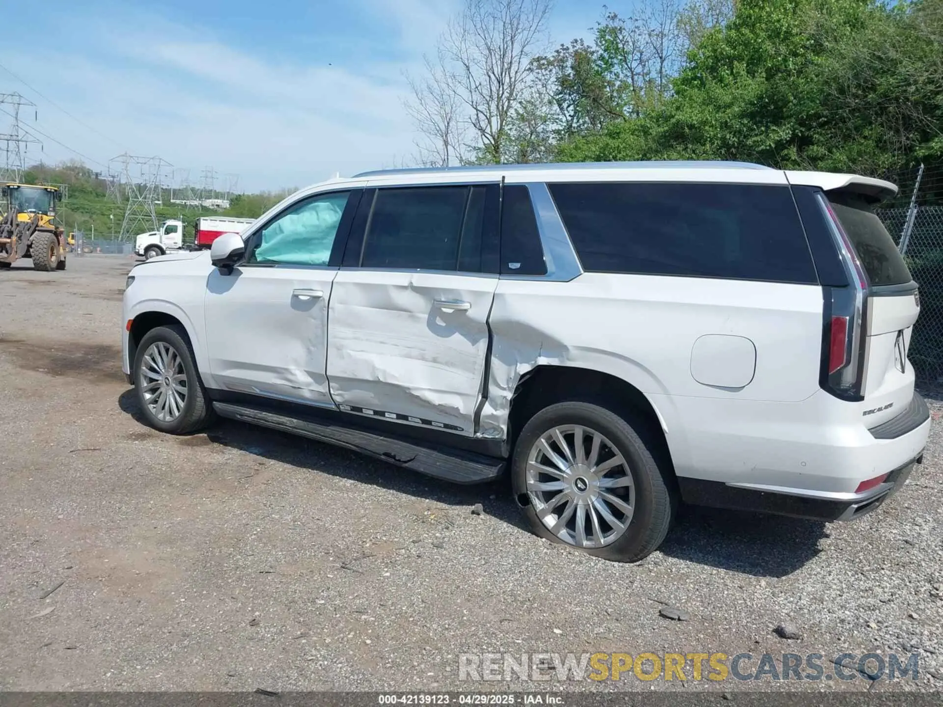 3 Photograph of a damaged car 1GYS4KKLXMR431568 CADILLAC ESCALADE ESV 2021