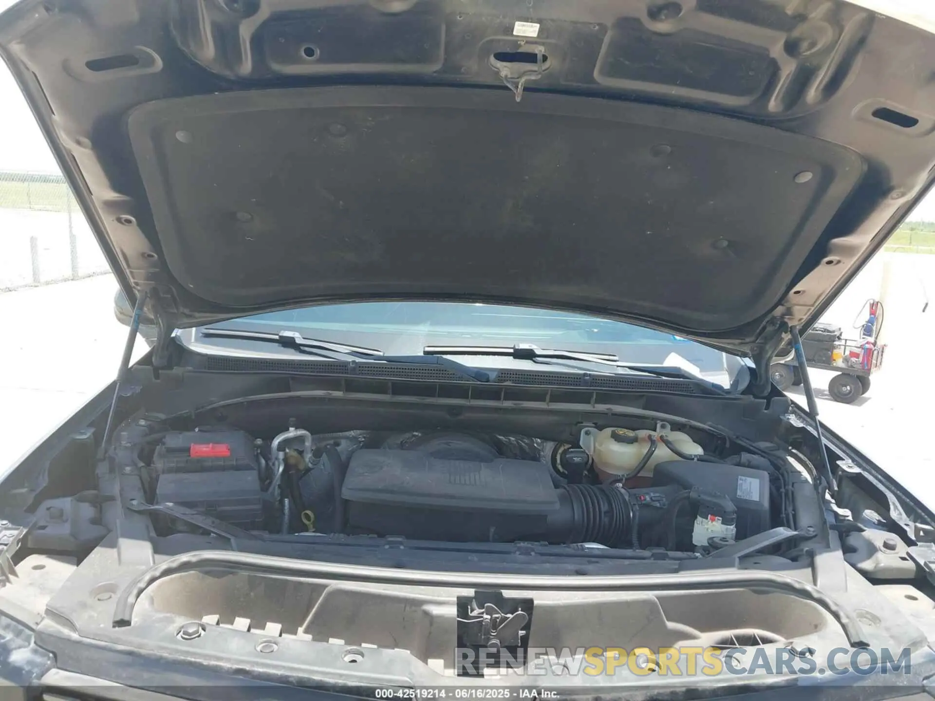 10 Photograph of a damaged car 1GYS4LKL8MR330583 CADILLAC ESCALADE ESV 2021