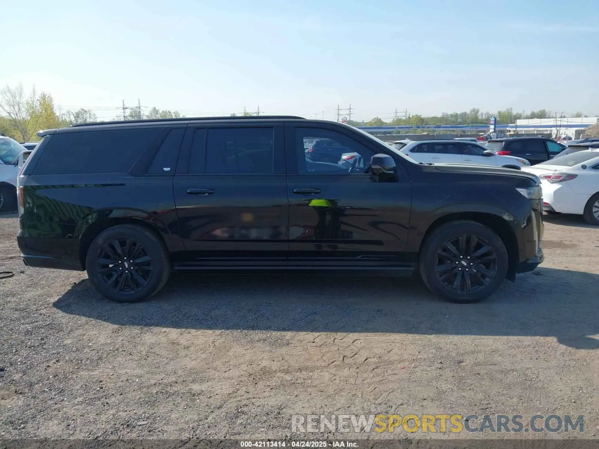 13 Photograph of a damaged car 1GYS4PKL2MR228185 CADILLAC ESCALADE ESV 2021