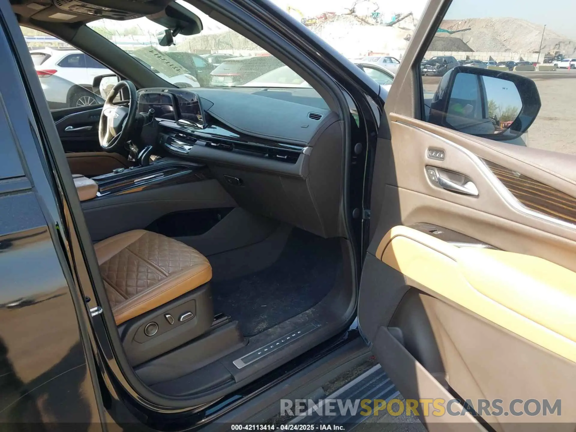 5 Photograph of a damaged car 1GYS4PKL2MR228185 CADILLAC ESCALADE ESV 2021