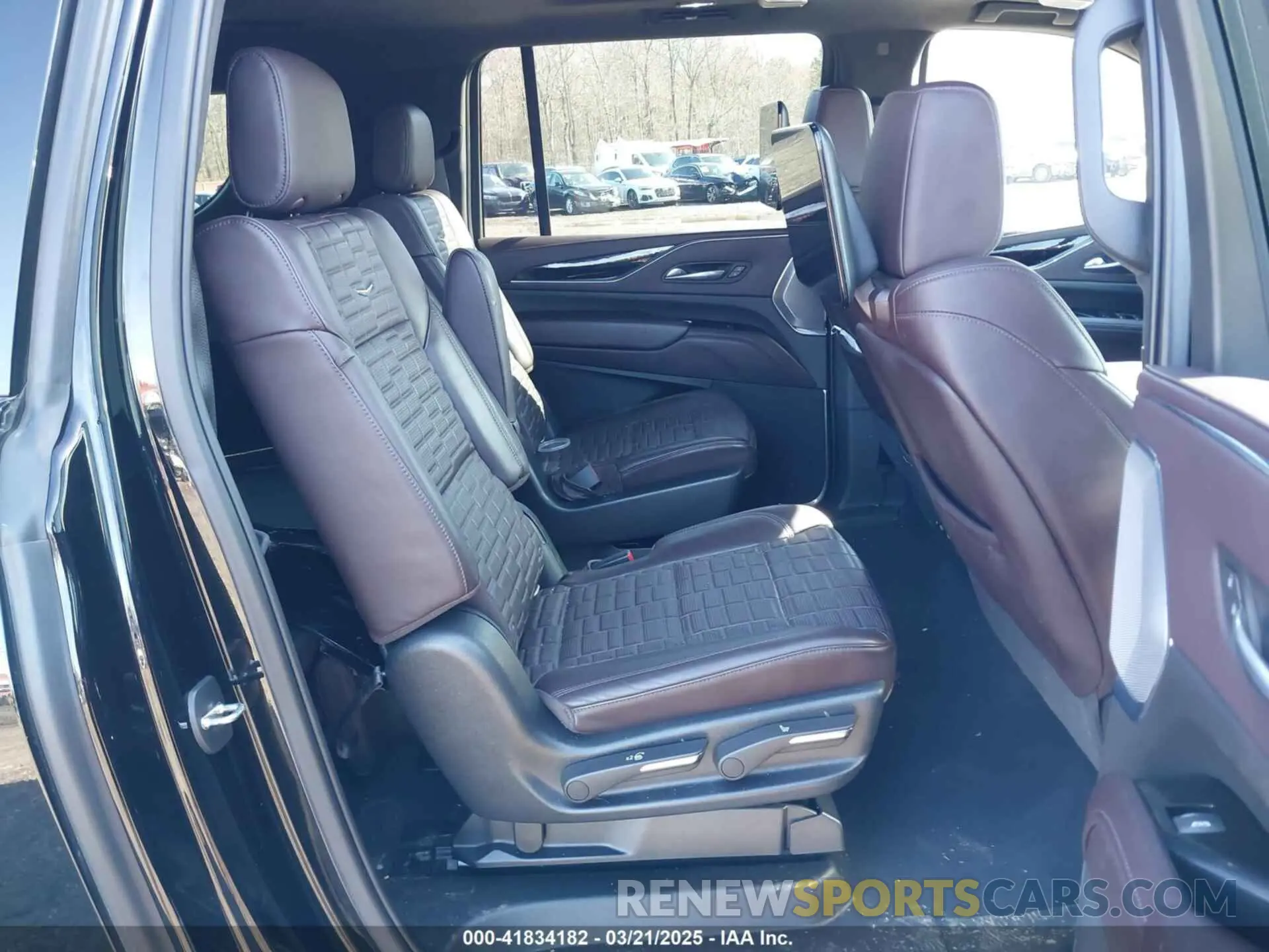8 Photograph of a damaged car 1GYS4RKL1MR300022 CADILLAC ESCALADE ESV 2021