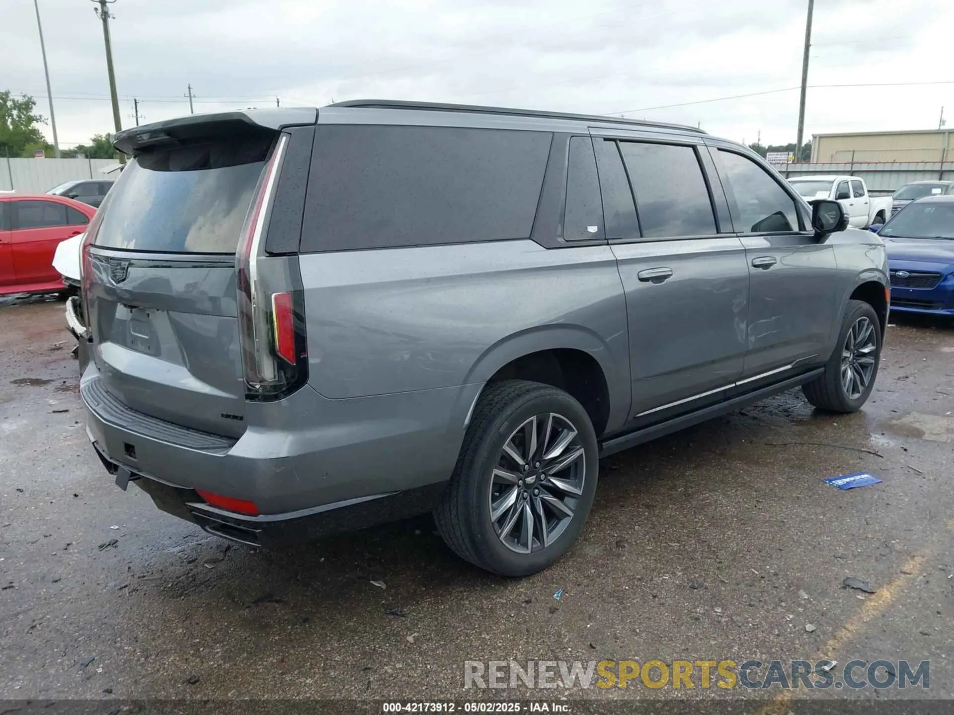 4 Photograph of a damaged car 1GYS4PKL2NR208245 CADILLAC ESCALADE ESV 2022