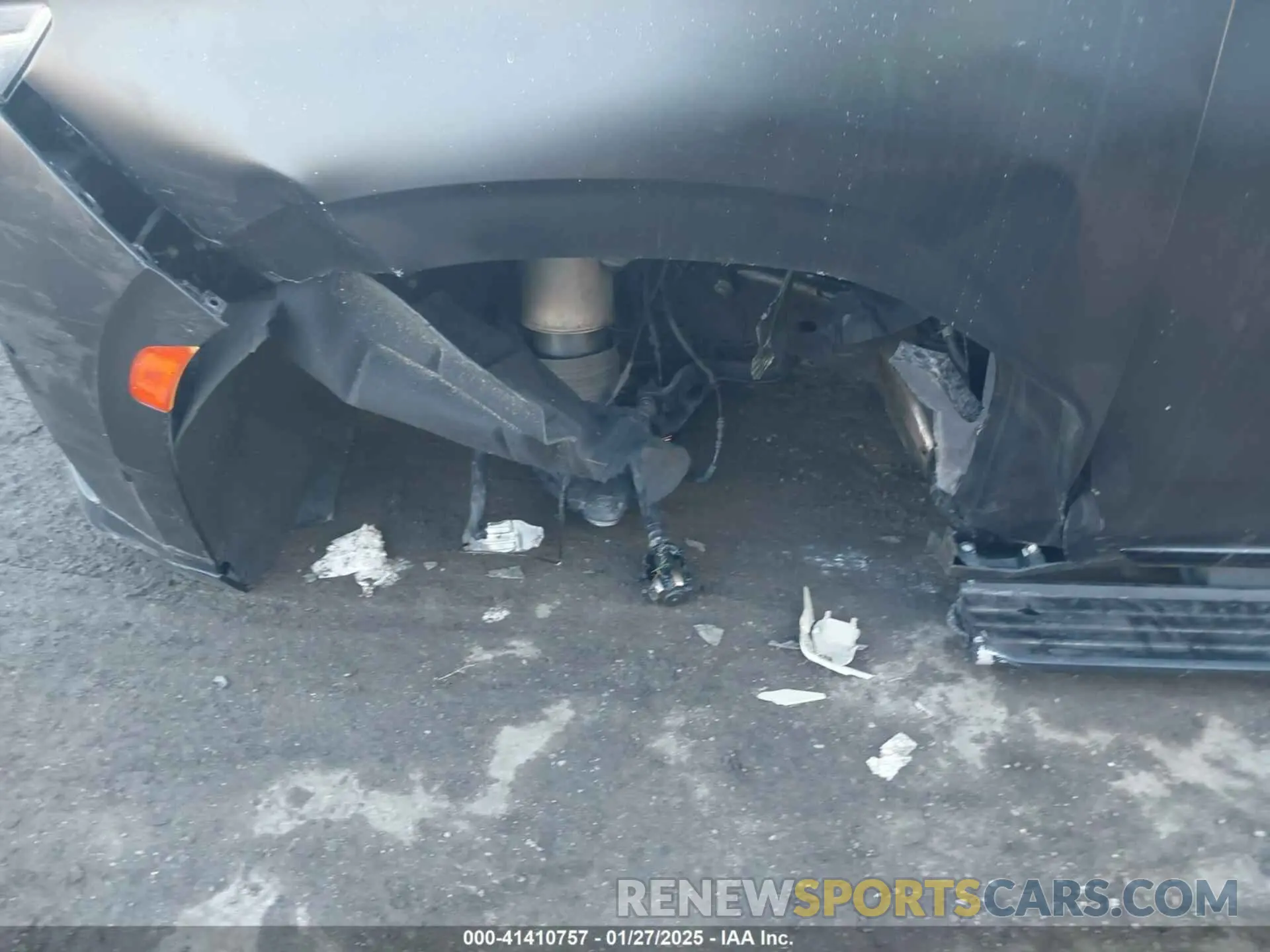 18 Photograph of a damaged car 1GYS4RKL0NR261957 CADILLAC ESCALADE ESV 2022