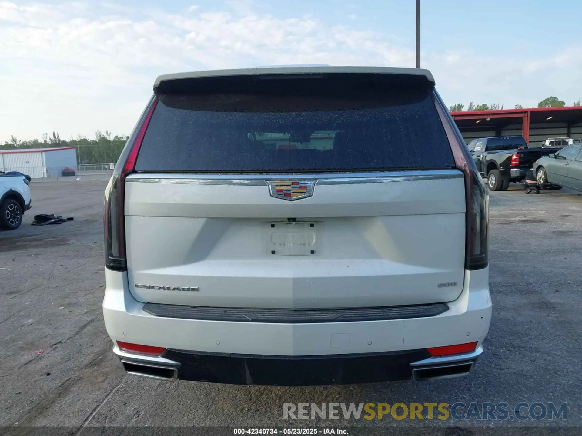 16 Photograph of a damaged car 1GYS3JKLXPR558662 CADILLAC ESCALADE ESV 2023