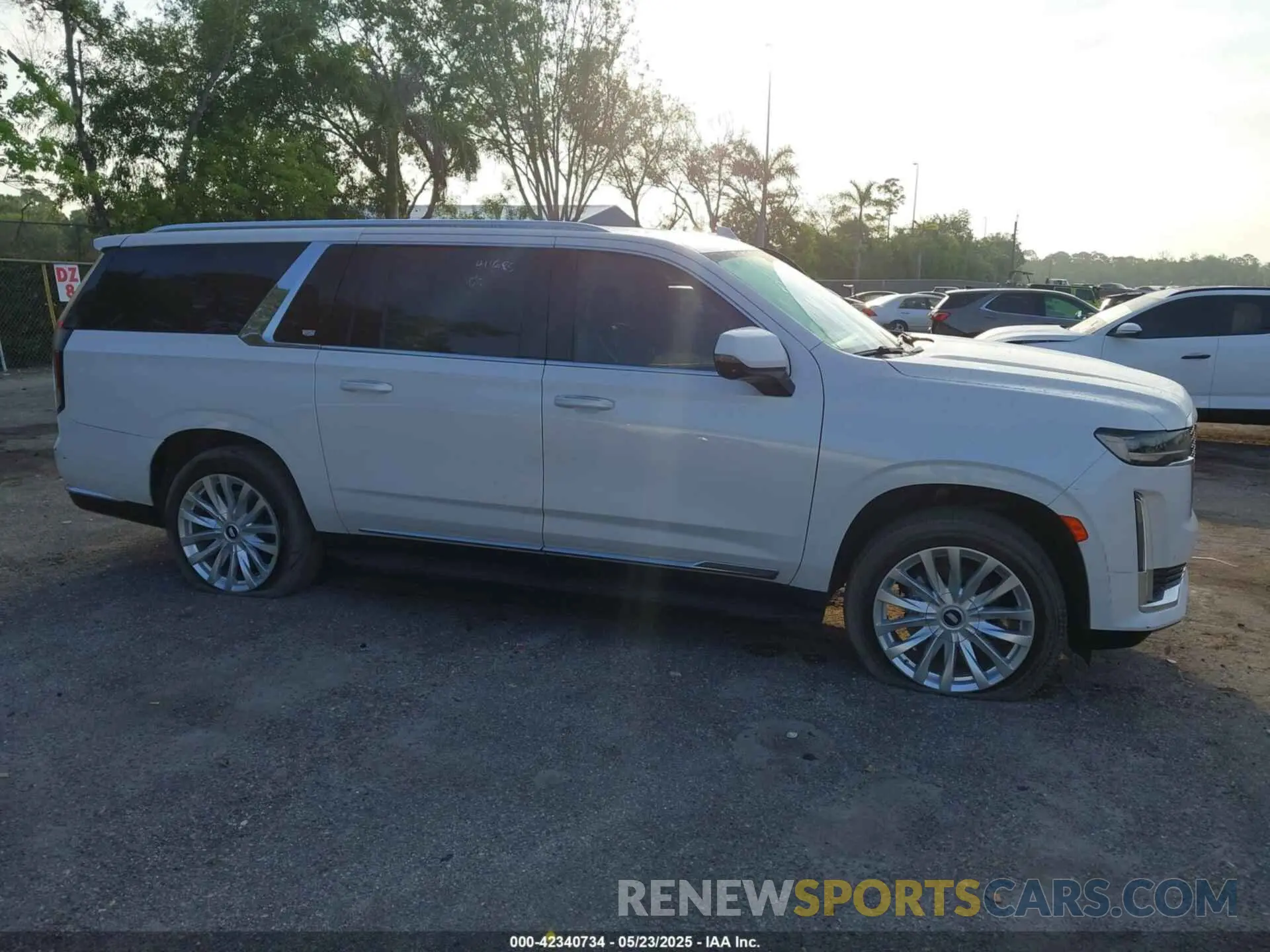 6 Photograph of a damaged car 1GYS3JKLXPR558662 CADILLAC ESCALADE ESV 2023
