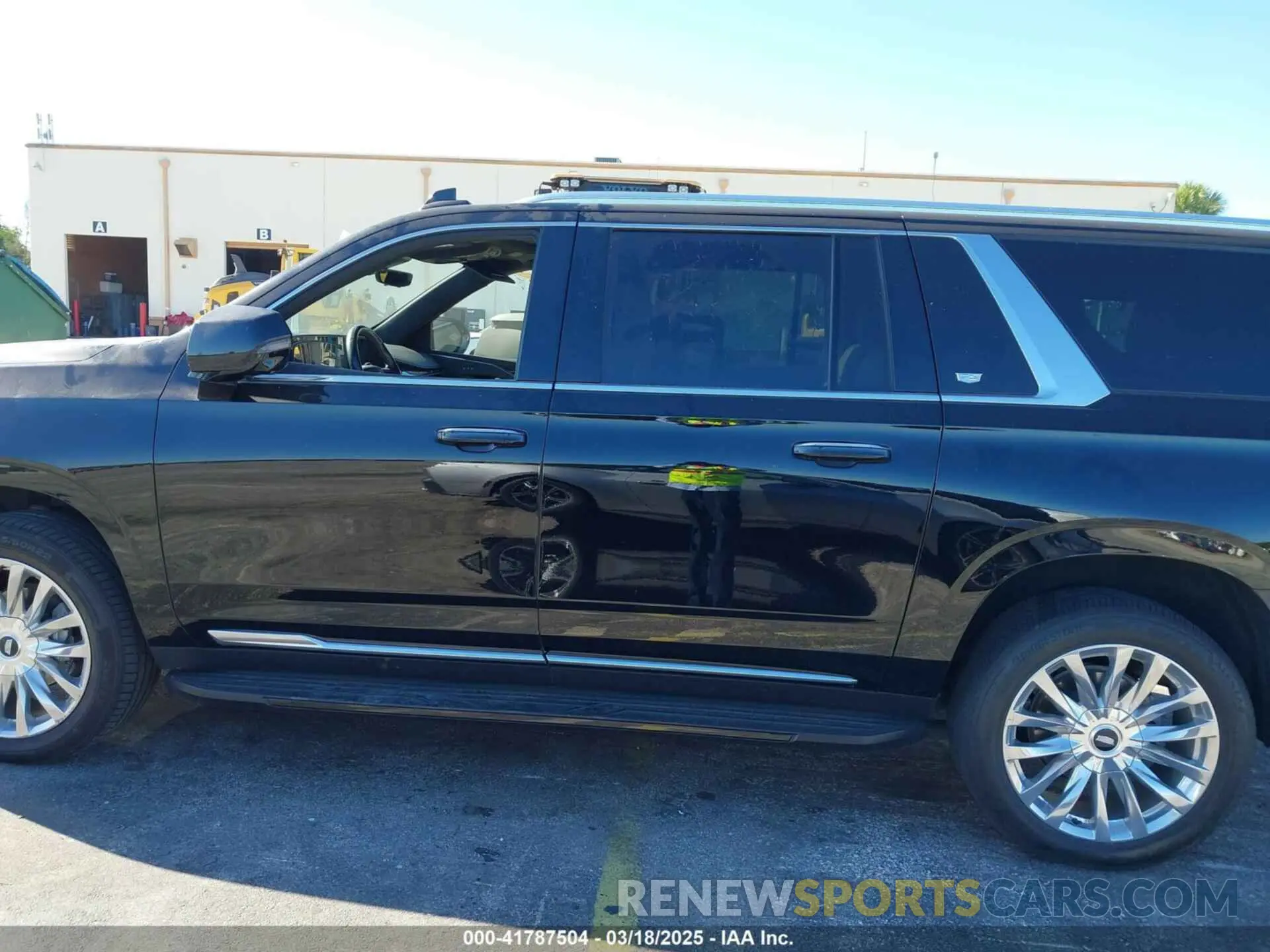 14 Photograph of a damaged car 1GYS3KKL5PR375398 CADILLAC ESCALADE ESV 2023