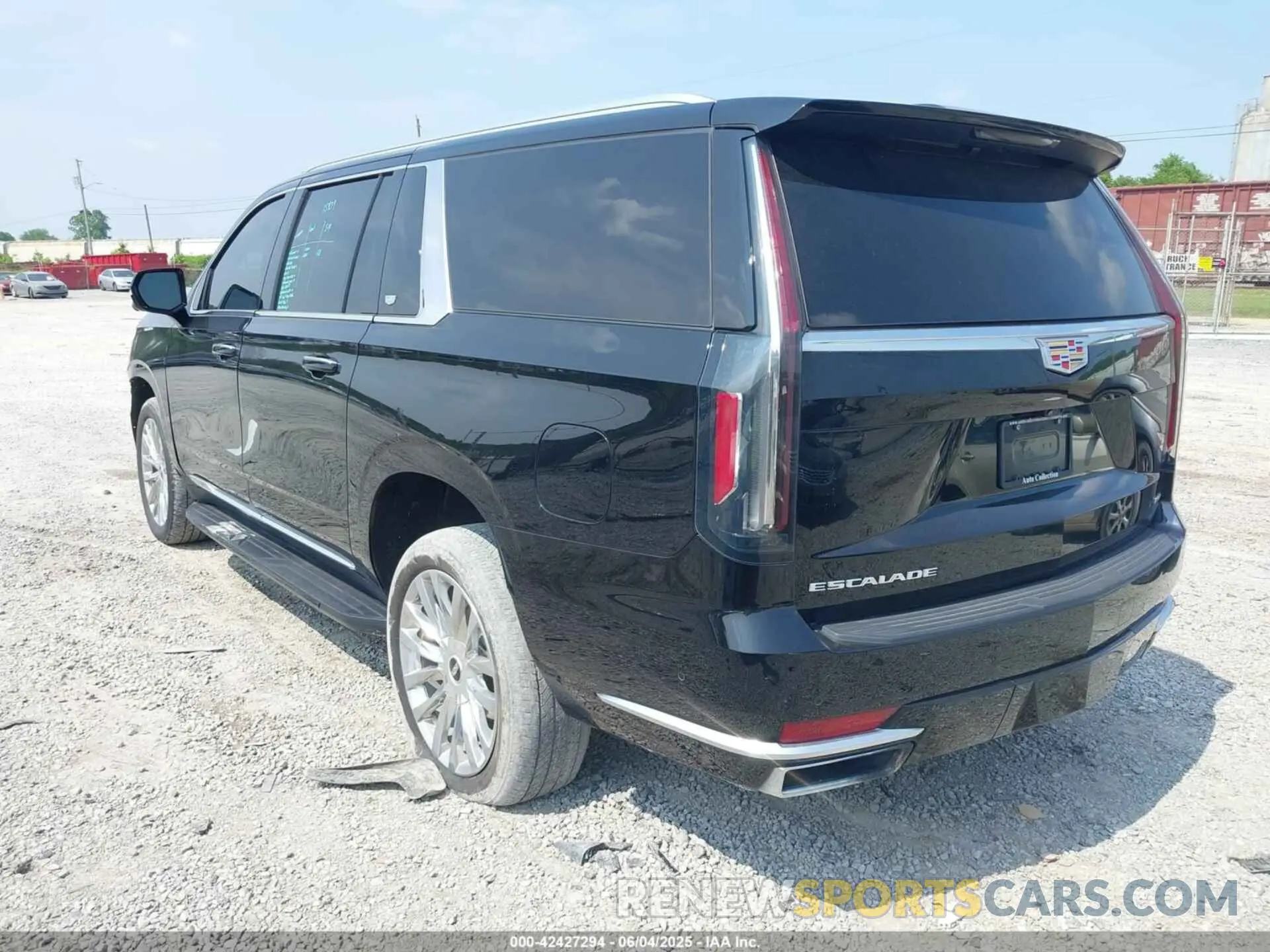 3 Photograph of a damaged car 1GYS4KKL7PR208747 CADILLAC ESCALADE ESV 2023