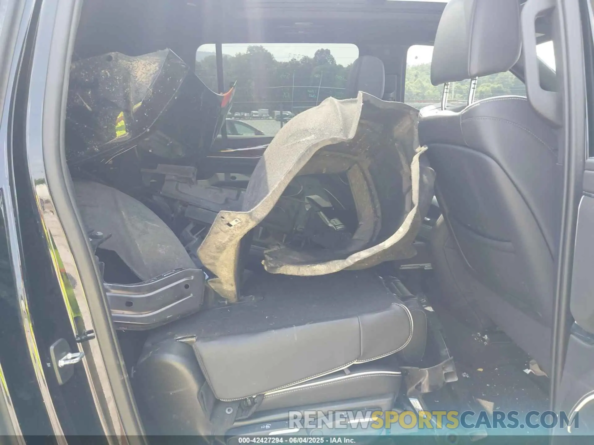 8 Photograph of a damaged car 1GYS4KKL7PR208747 CADILLAC ESCALADE ESV 2023