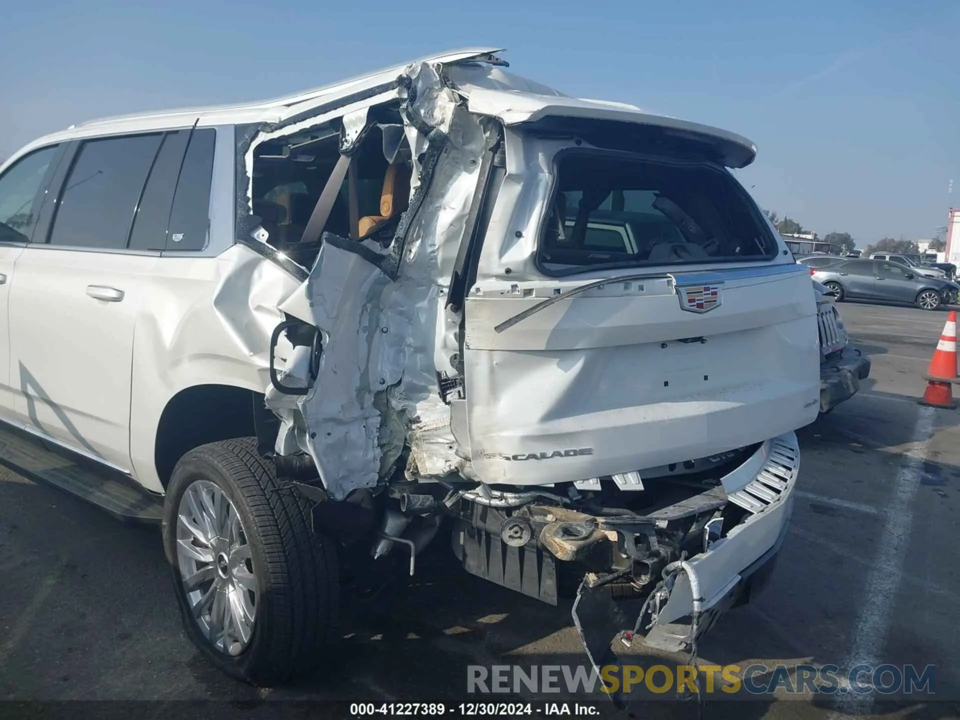 6 Photograph of a damaged car 1GYS4LKT2PR396678 CADILLAC ESCALADE ESV 2023