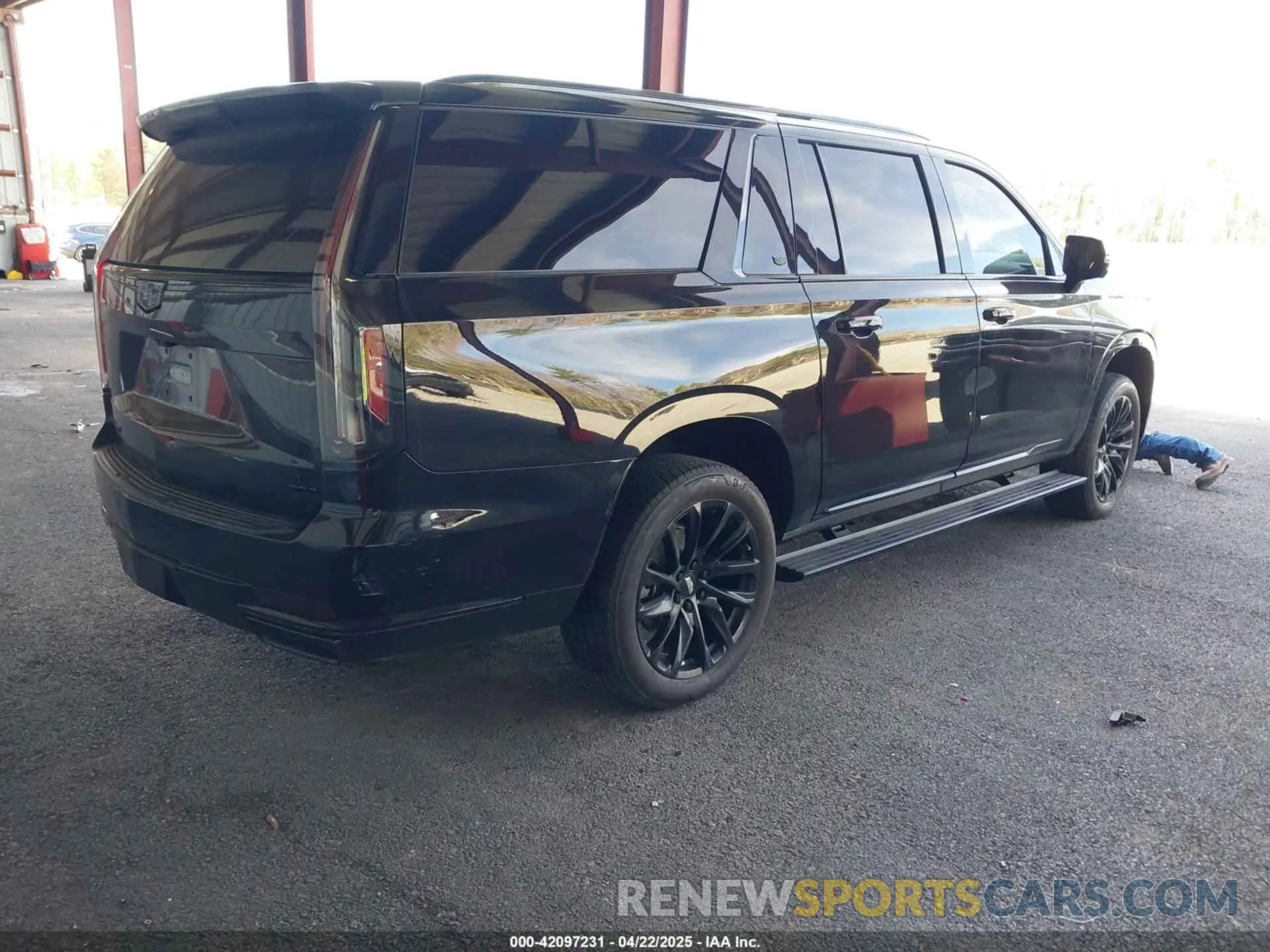 4 Photograph of a damaged car 1GYS4RKL8PR219829 CADILLAC ESCALADE ESV 2023