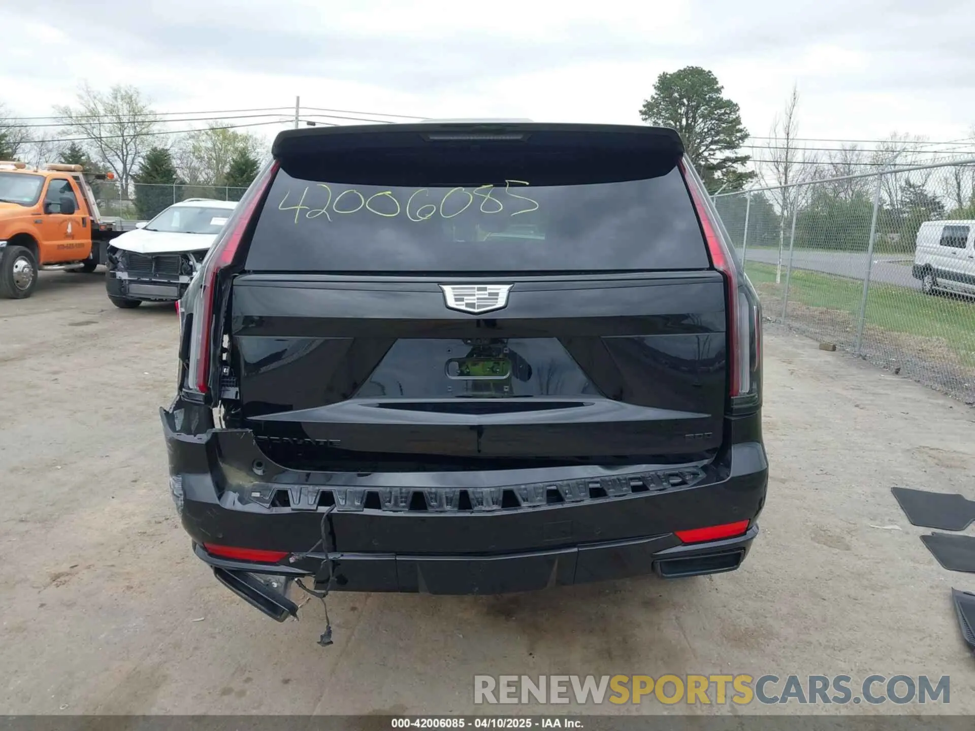 16 Photograph of a damaged car 1GYS4PKL8RR380625 CADILLAC ESCALADE ESV 2024