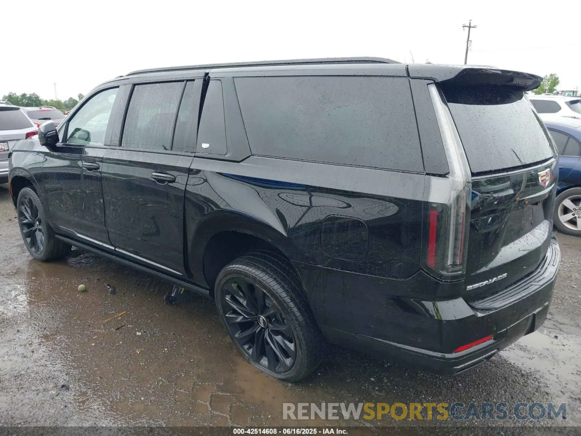 3 Photograph of a damaged car 1GYS9RRL8SR296118 CADILLAC ESCALADE ESV 2025