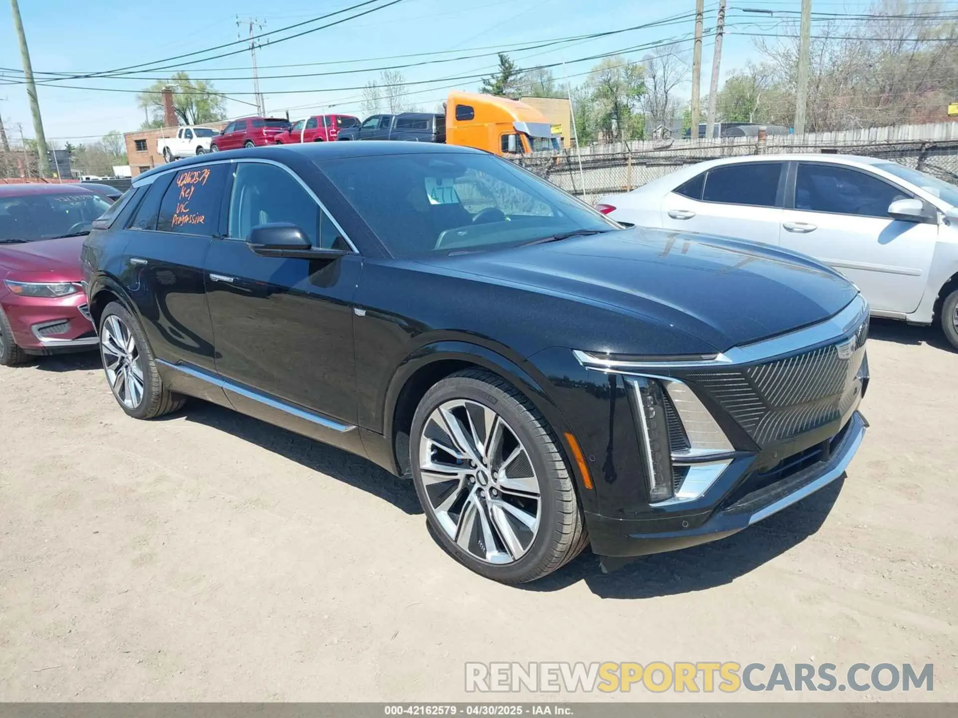 1 Photograph of a damaged car 1GYKPMRK8PZ001526 CADILLAC LYRIQ 2023