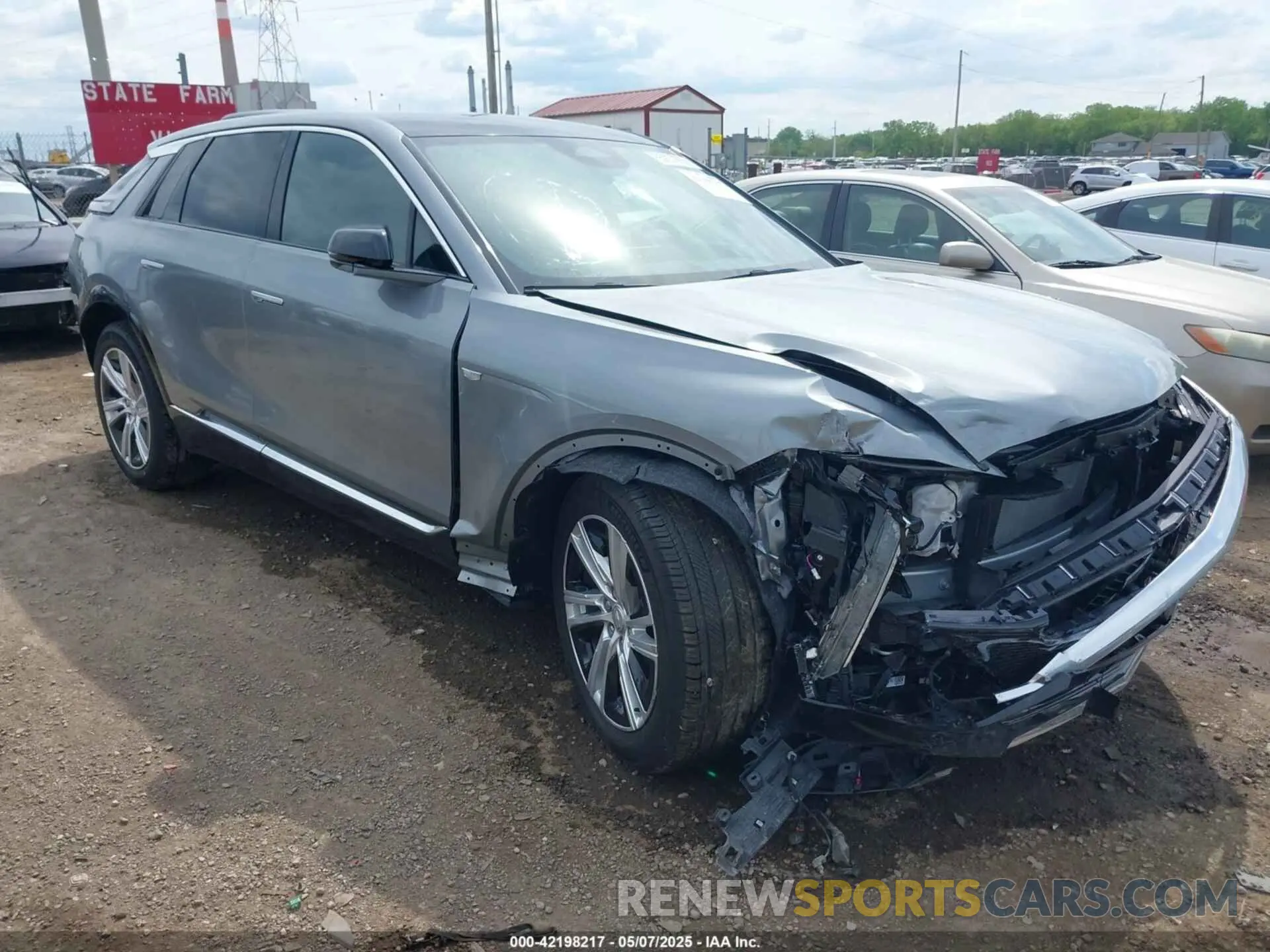 1 Photograph of a damaged car 1GYKPMRK4RZ129930 CADILLAC LYRIQ 2024