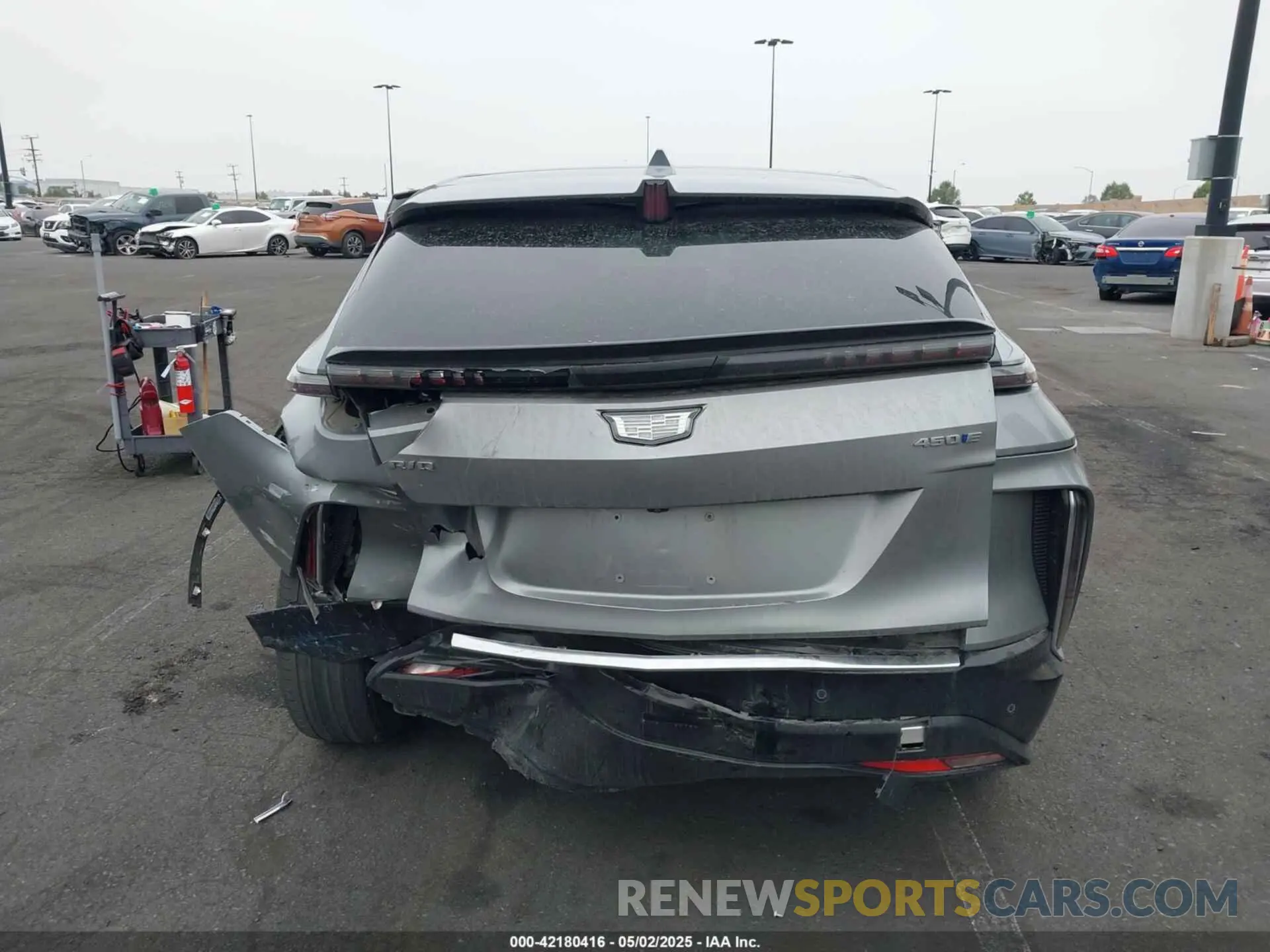 17 Photograph of a damaged car 1GYKPPRK1RZ109216 CADILLAC LYRIQ 2024