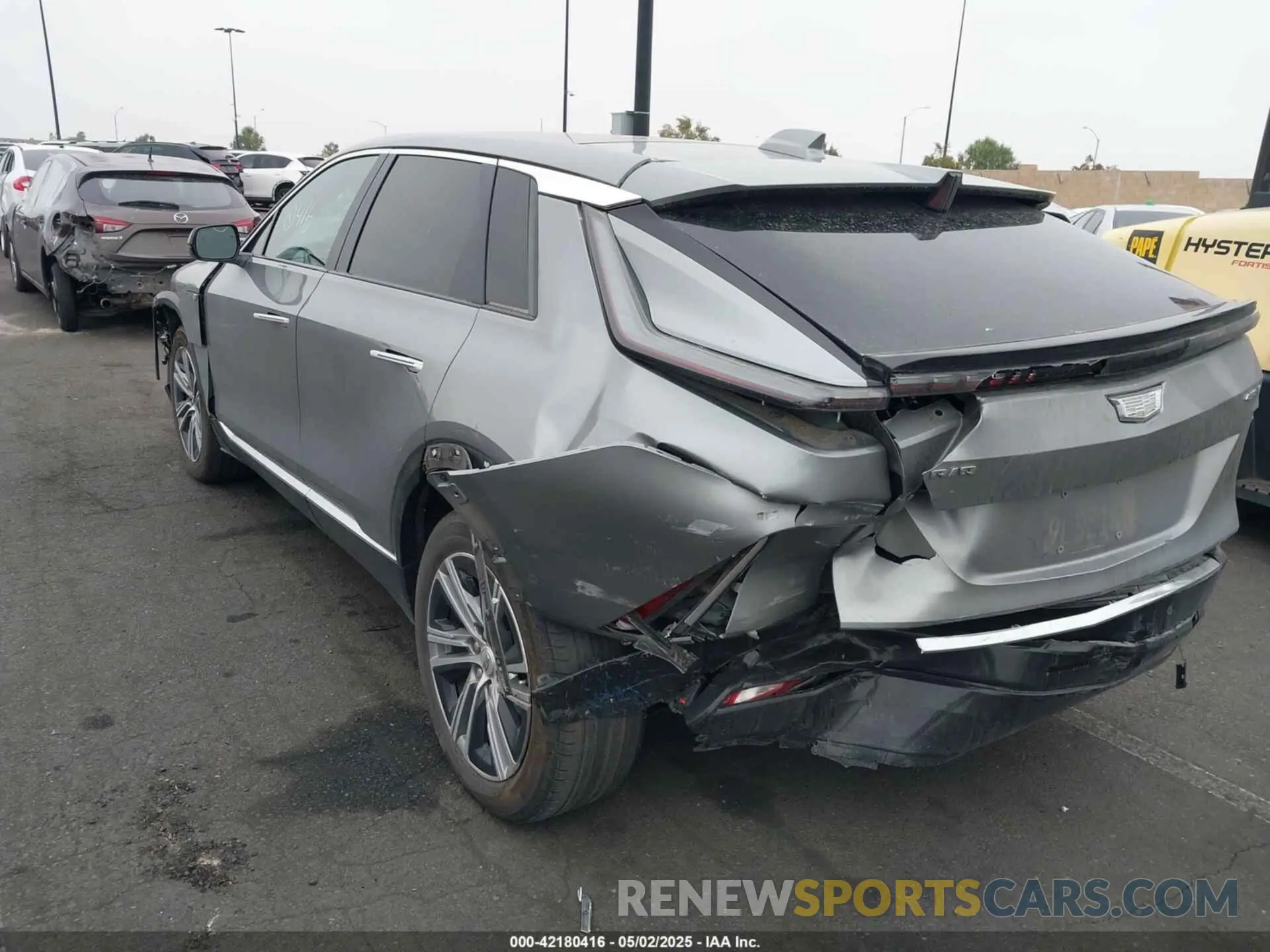 3 Photograph of a damaged car 1GYKPPRK1RZ109216 CADILLAC LYRIQ 2024