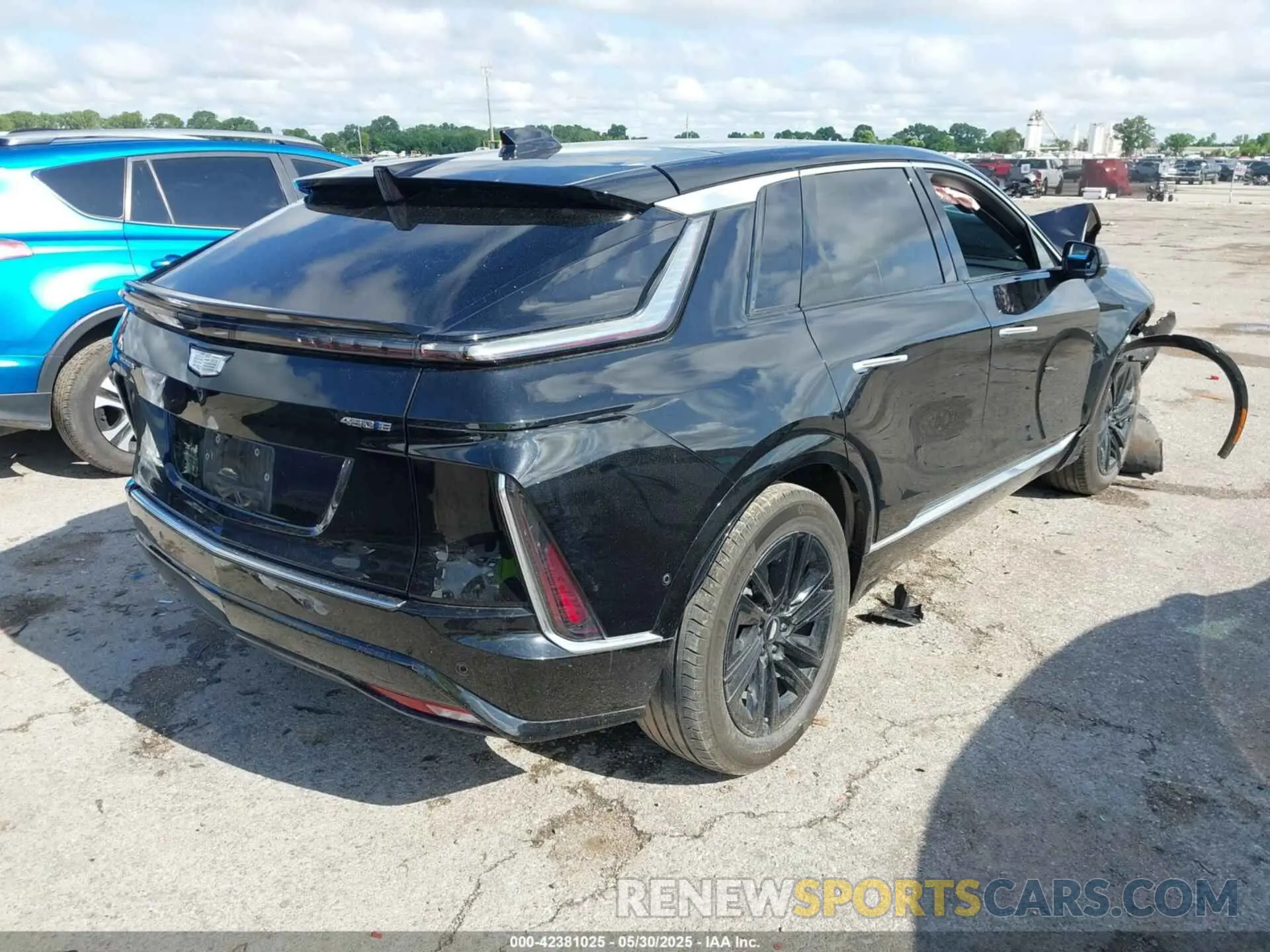 4 Photograph of a damaged car 1GYKPRRK2RZ111553 CADILLAC LYRIQ 2024