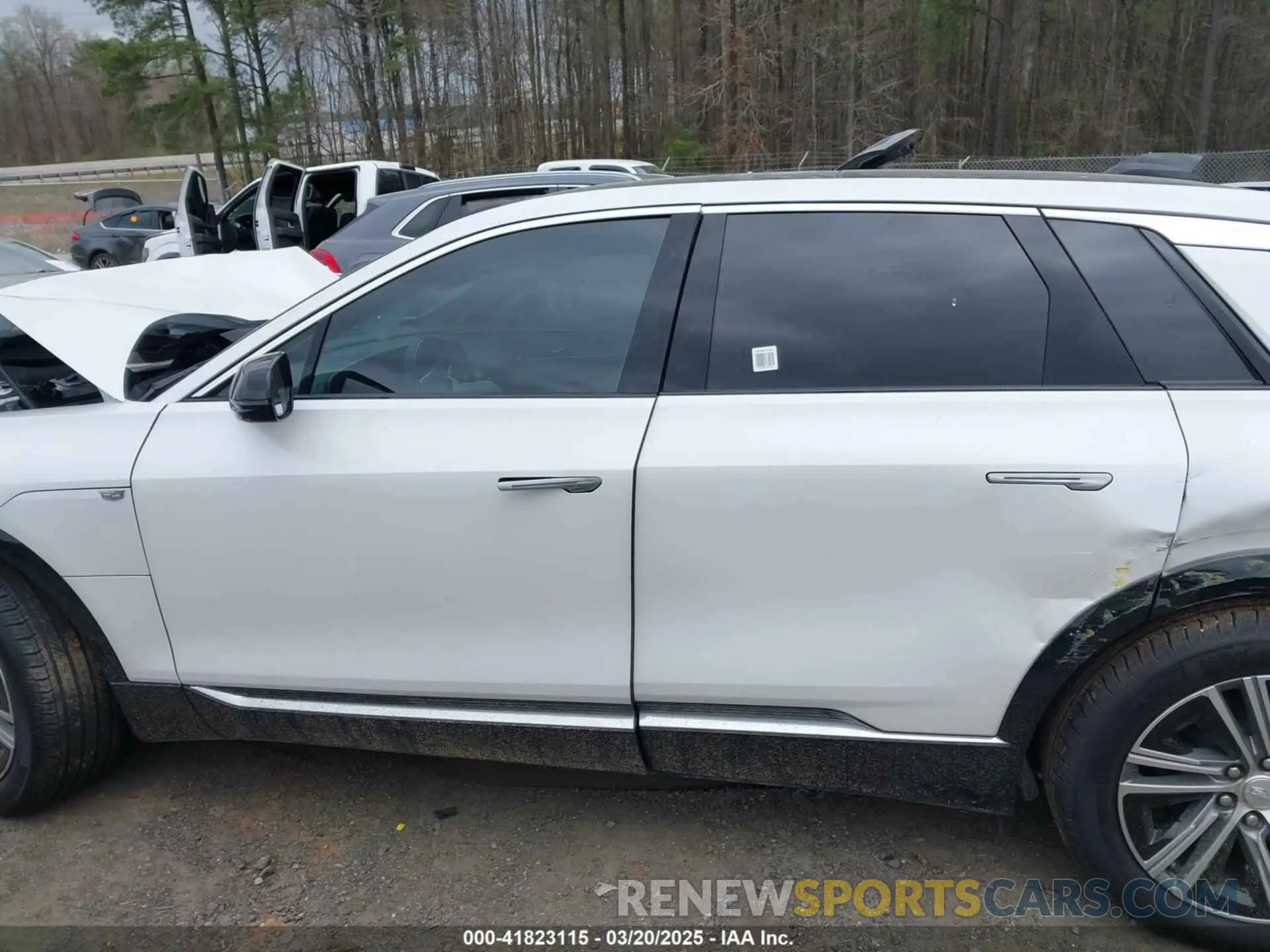 14 Photograph of a damaged car 1GYKPRRK7RZ116943 CADILLAC LYRIQ 2024