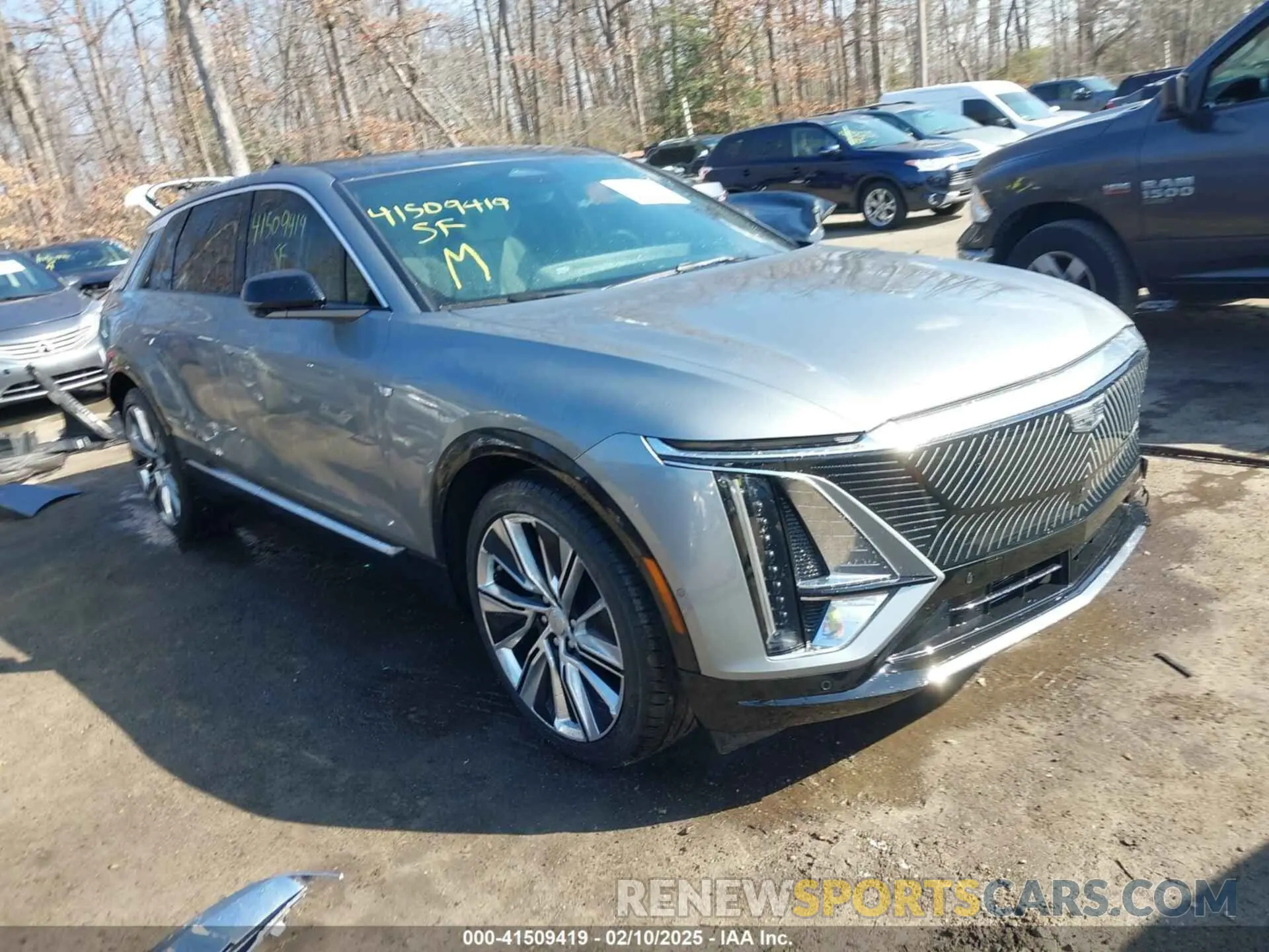 1 Photograph of a damaged car 1GYKPSRL3RZ107978 CADILLAC LYRIQ 2024