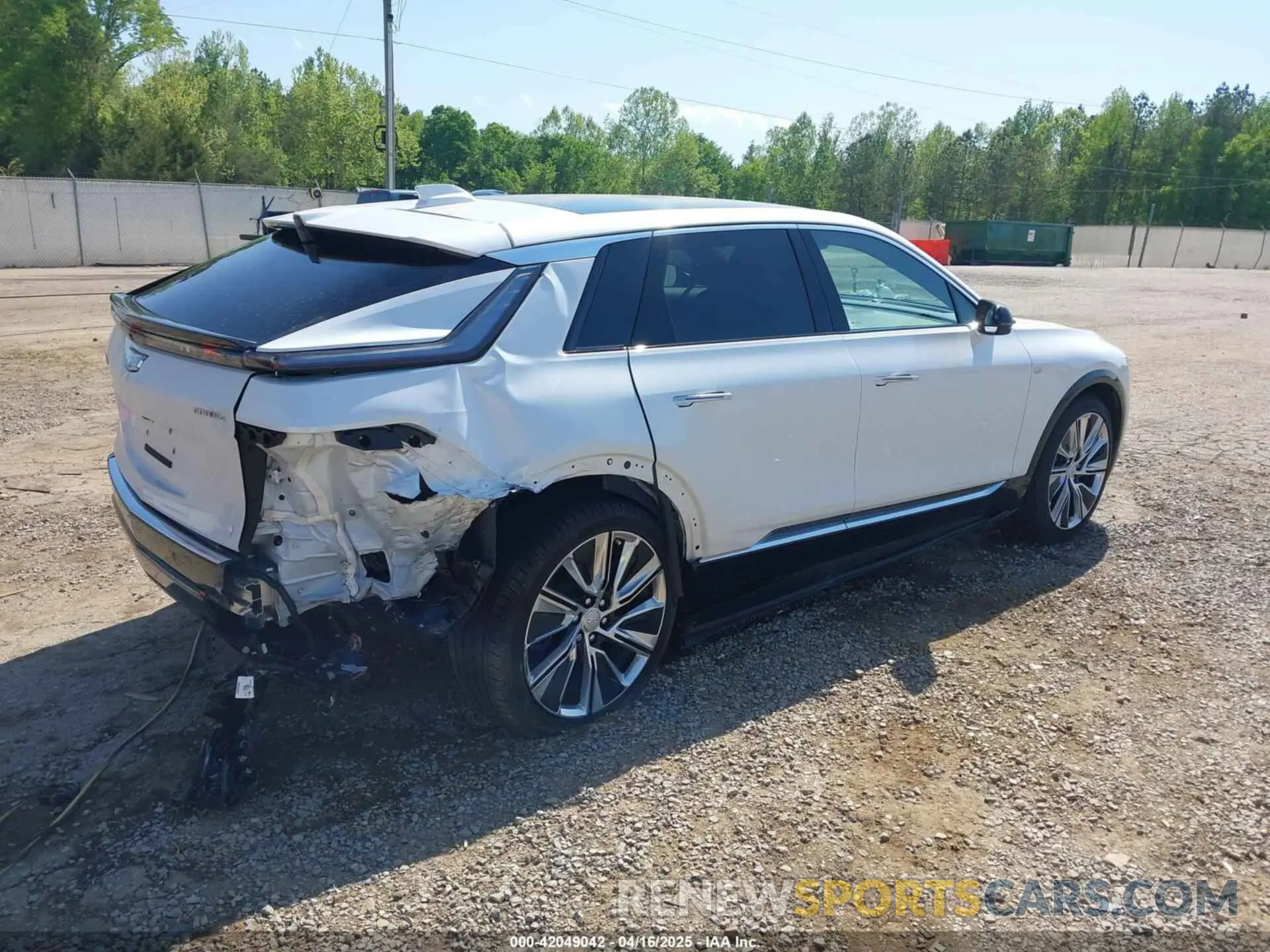 4 Photograph of a damaged car 1GYKPSRL9RZ141942 CADILLAC LYRIQ 2024