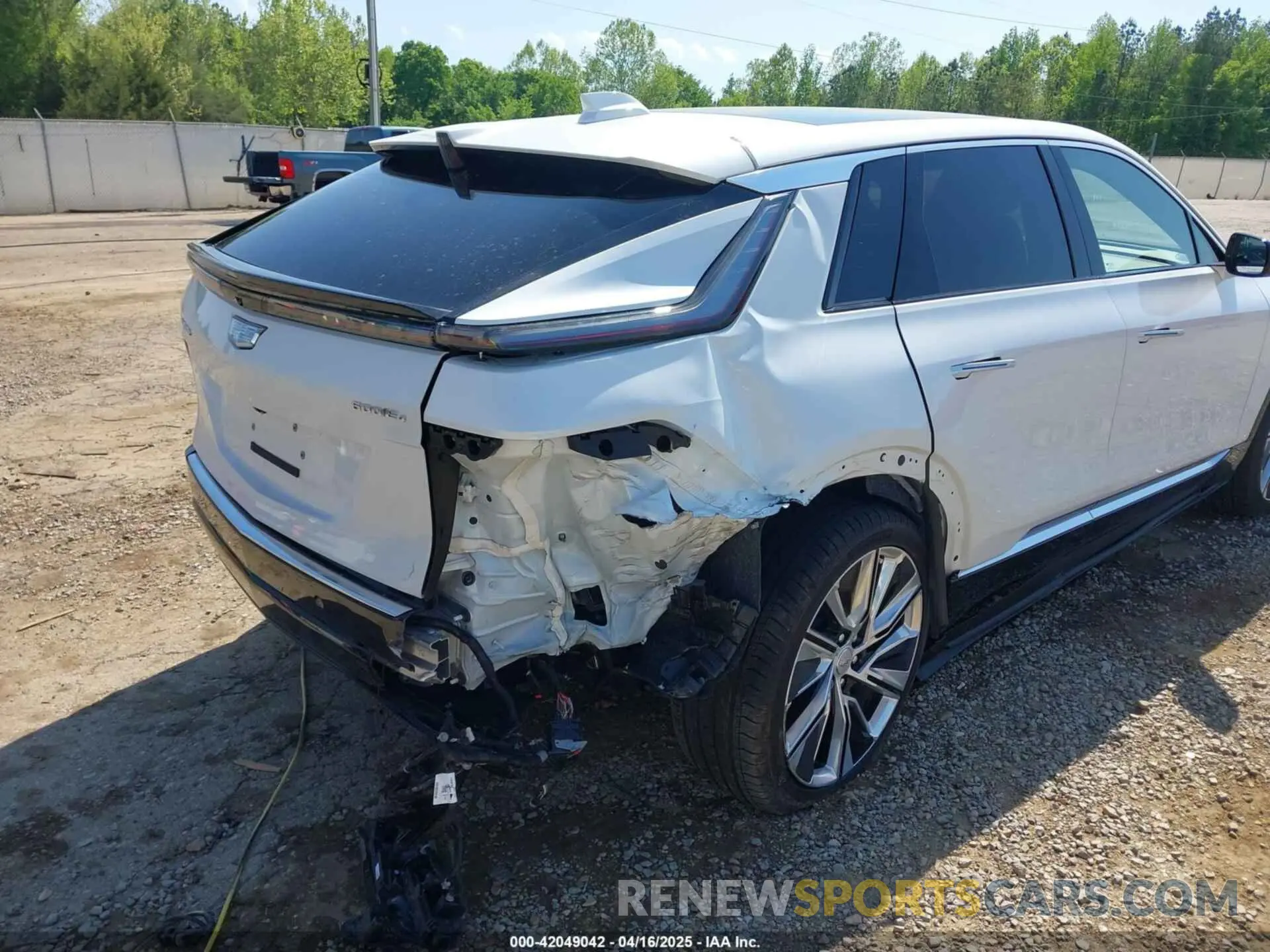 6 Photograph of a damaged car 1GYKPSRL9RZ141942 CADILLAC LYRIQ 2024