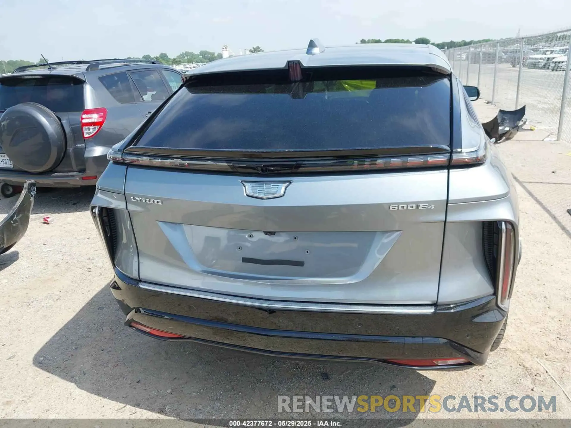 16 Photograph of a damaged car 1GYKPSRLXRZ120713 CADILLAC LYRIQ 2024