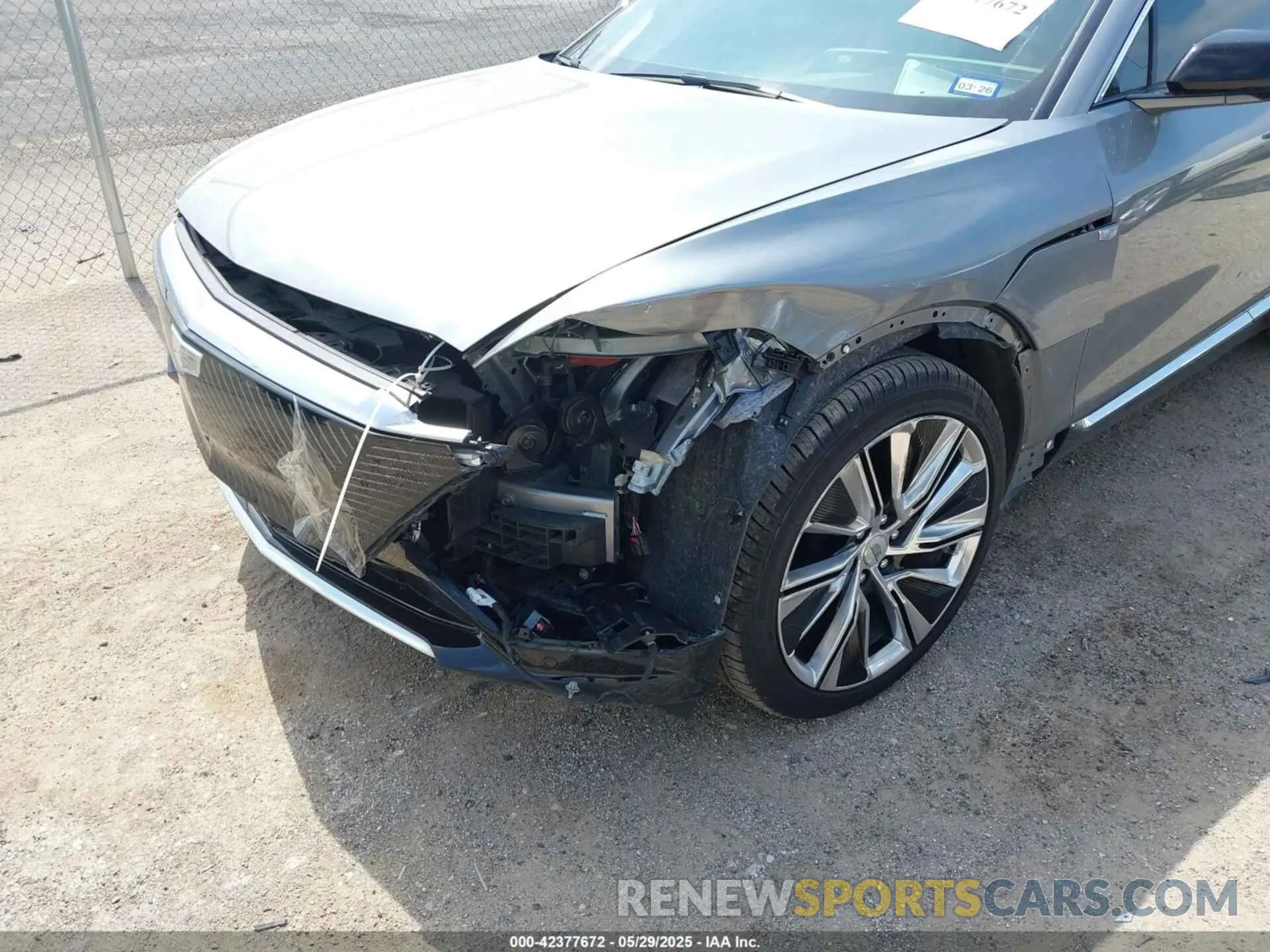 6 Photograph of a damaged car 1GYKPSRLXRZ120713 CADILLAC LYRIQ 2024