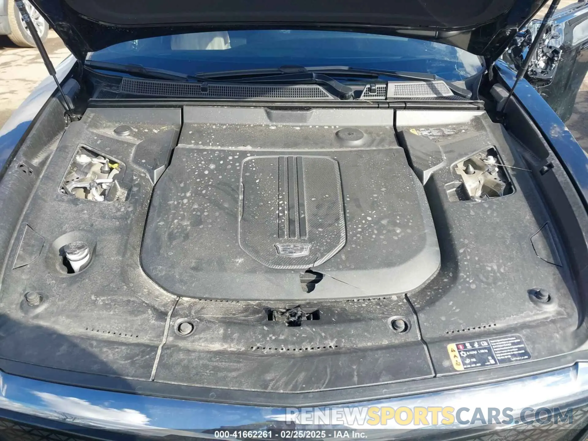 10 Photograph of a damaged car 1GYKPVRL9RZ111390 CADILLAC LYRIQ 2024