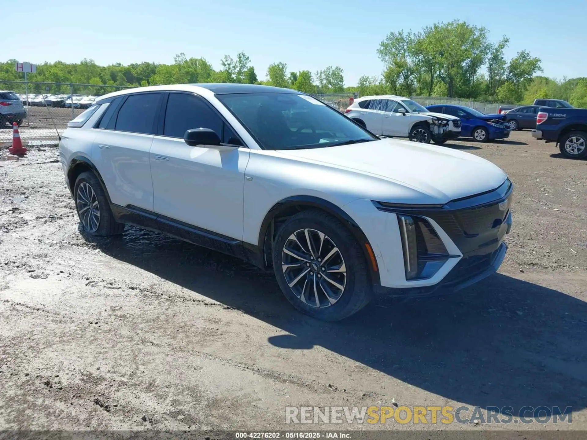1 Photograph of a damaged car 1GYKPVRLXRZ111768 CADILLAC LYRIQ 2024