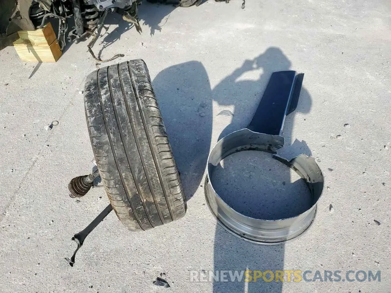 13 Photograph of a damaged car 1GYKPMRK3PZ001935 CADILLAC LYRIQ LUXU 2023
