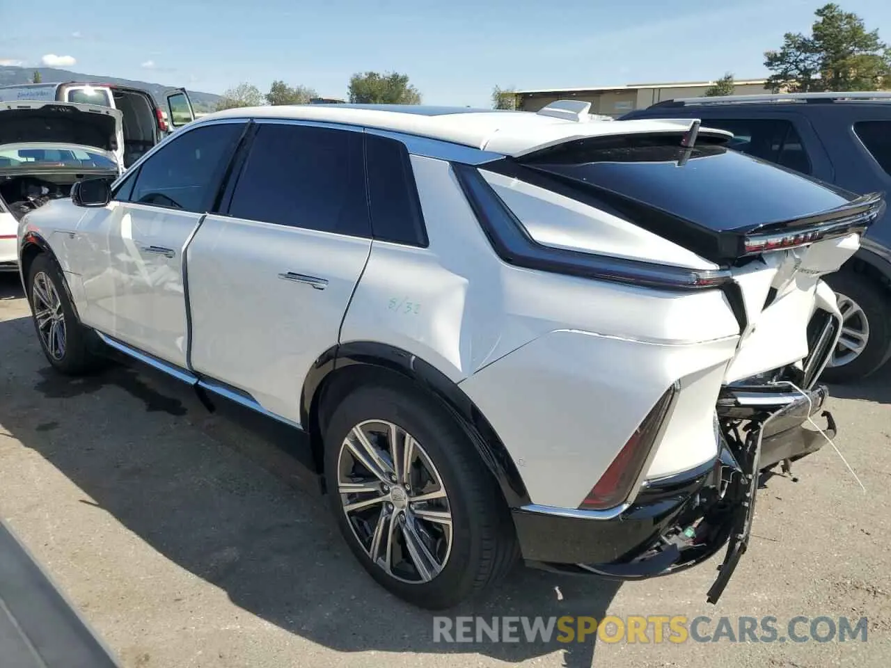 2 Photograph of a damaged car 1GYKPSRL9RZ120878 CADILLAC LYRIQ LUXU 2024