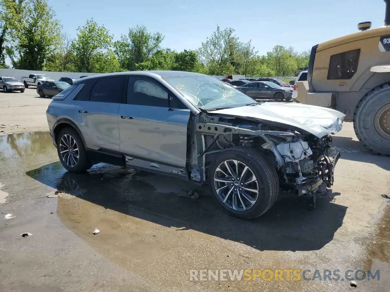 4 Photograph of a damaged car 1GYKPWRL6SZ304723 CADILLAC LYRIQ SPOR 2025