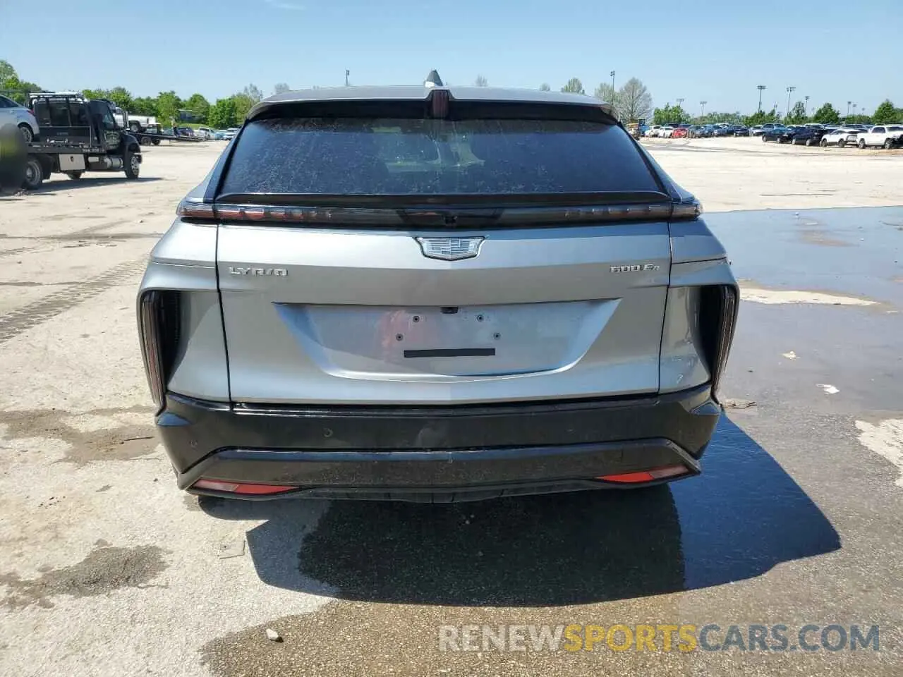 6 Photograph of a damaged car 1GYKPWRL6SZ304723 CADILLAC LYRIQ SPOR 2025