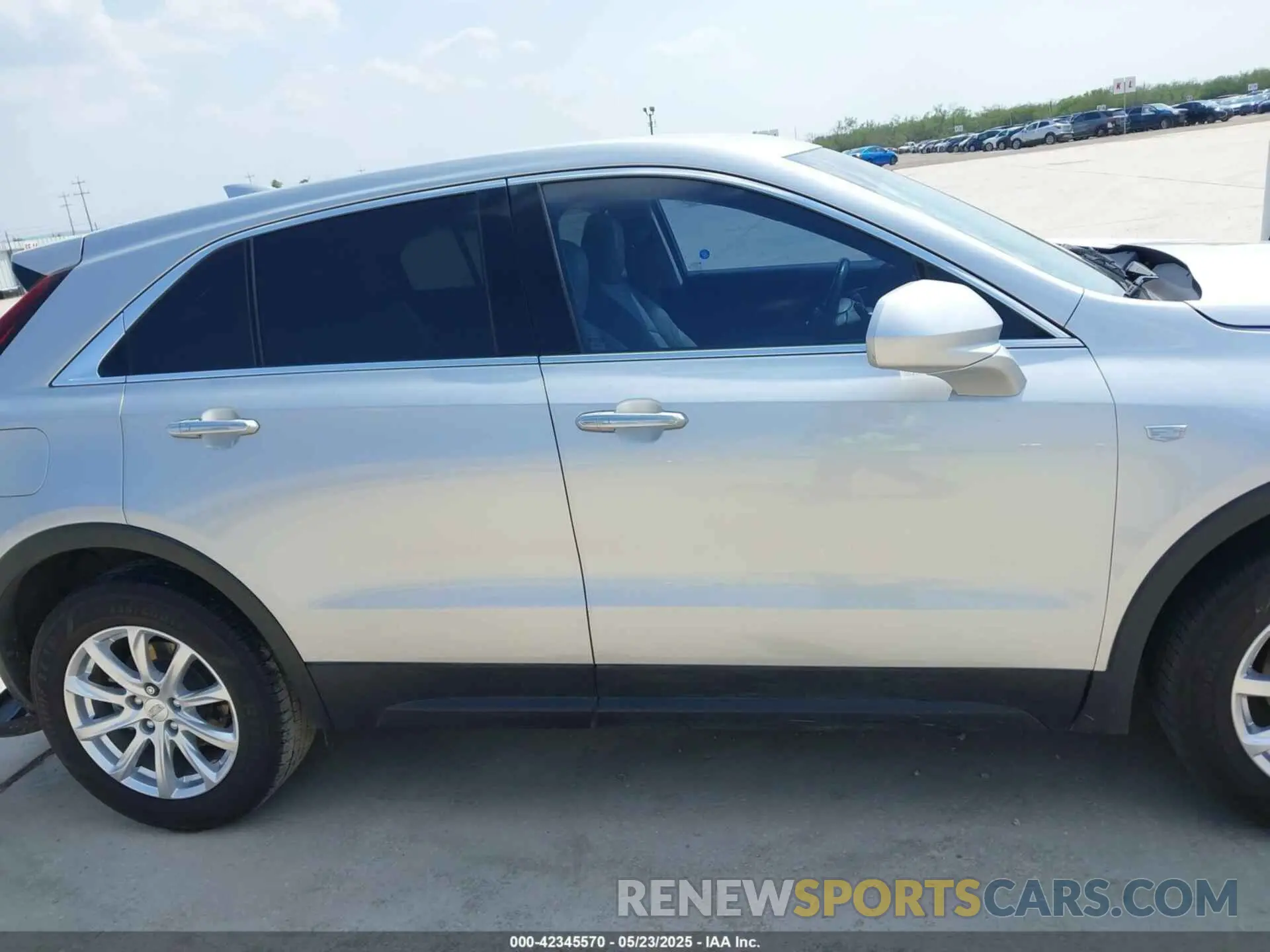 13 Photograph of a damaged car 1GYAZAR43KF144836 CADILLAC XT4 2019