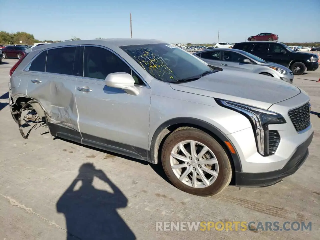 4 Photograph of a damaged car 1GYAZAR46KF118537 CADILLAC XT4 2019