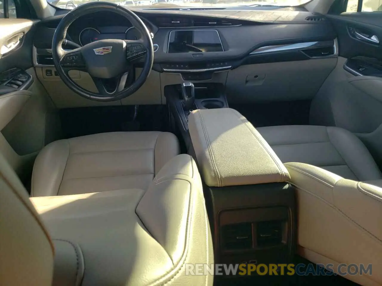 8 Photograph of a damaged car 1GYAZAR46KF118537 CADILLAC XT4 2019