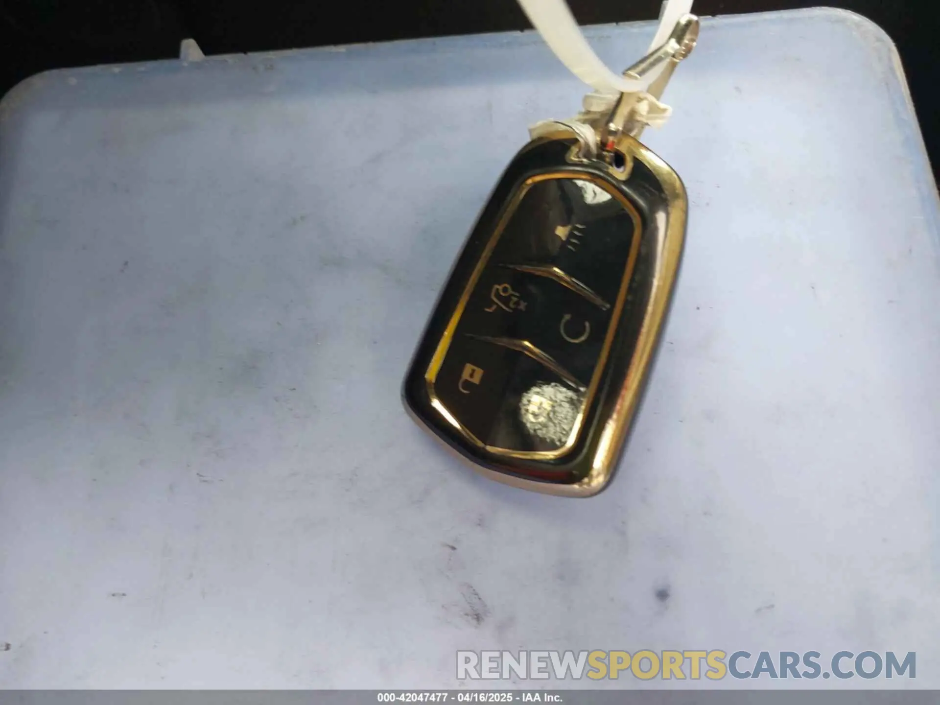 11 Photograph of a damaged car 1GYFZBR41KF160352 CADILLAC XT4 2019