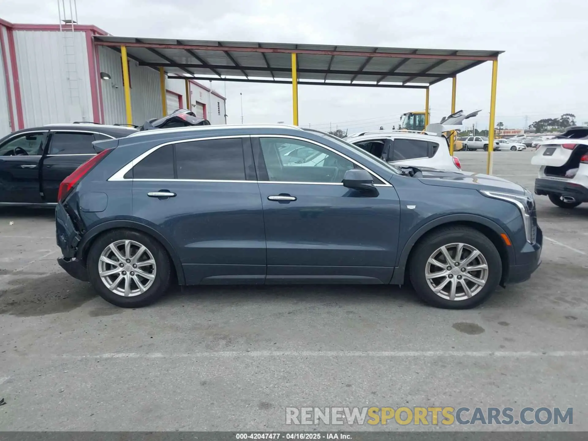 13 Photograph of a damaged car 1GYFZBR41KF160352 CADILLAC XT4 2019