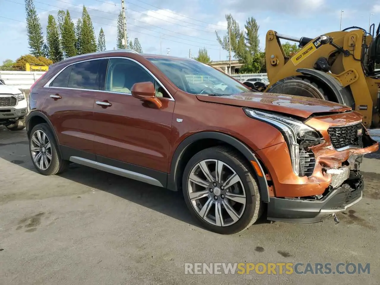 4 Photograph of a damaged car 1GYFZCR40KF180047 CADILLAC XT4 2019