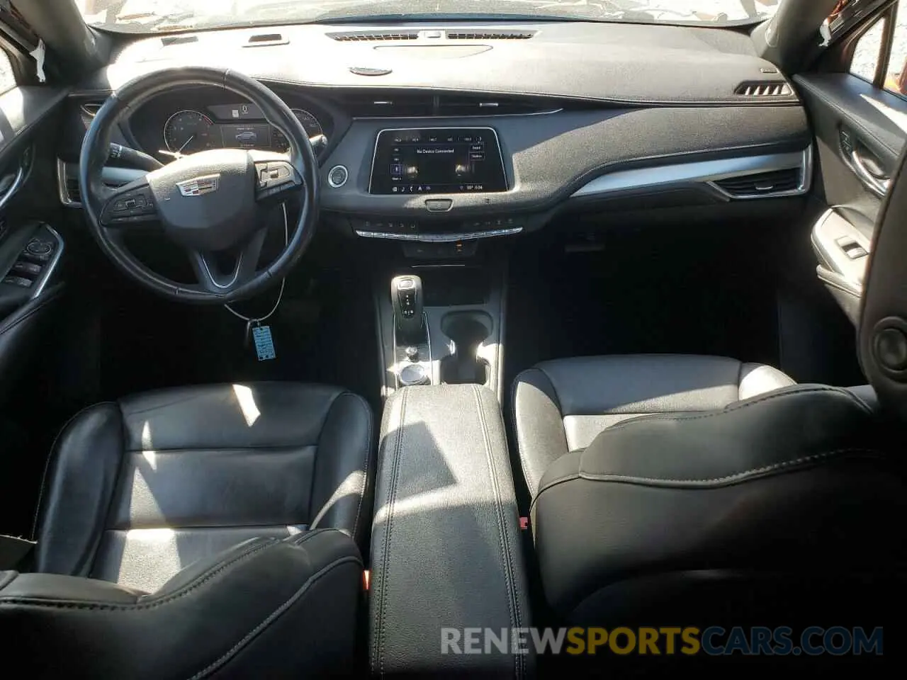 8 Photograph of a damaged car 1GYFZCR41KF142472 CADILLAC XT4 2019
