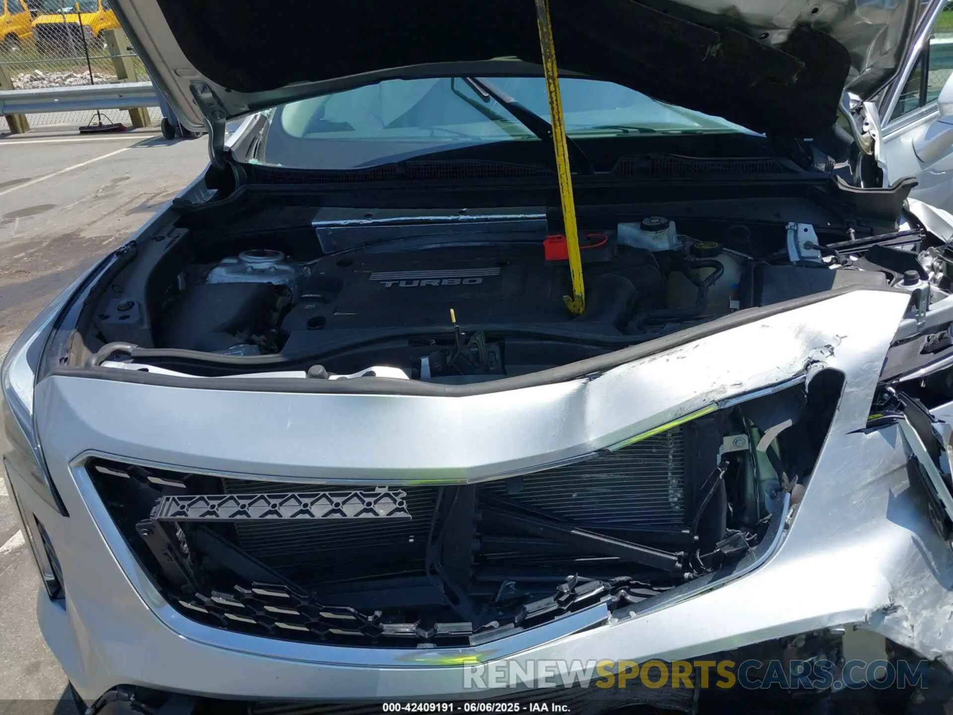 10 Photograph of a damaged car 1GYFZCR42KF162486 CADILLAC XT4 2019