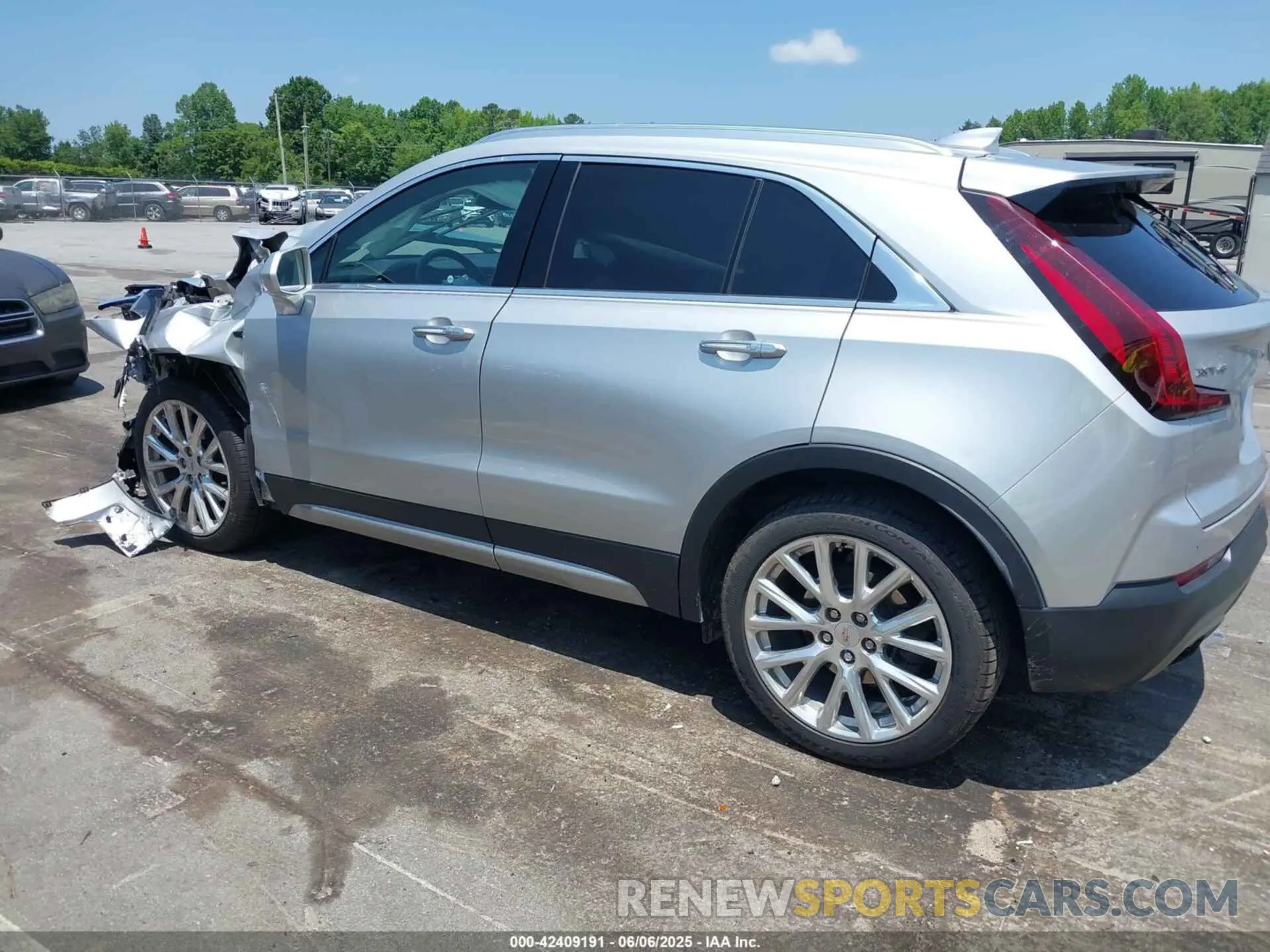 13 Photograph of a damaged car 1GYFZCR42KF162486 CADILLAC XT4 2019