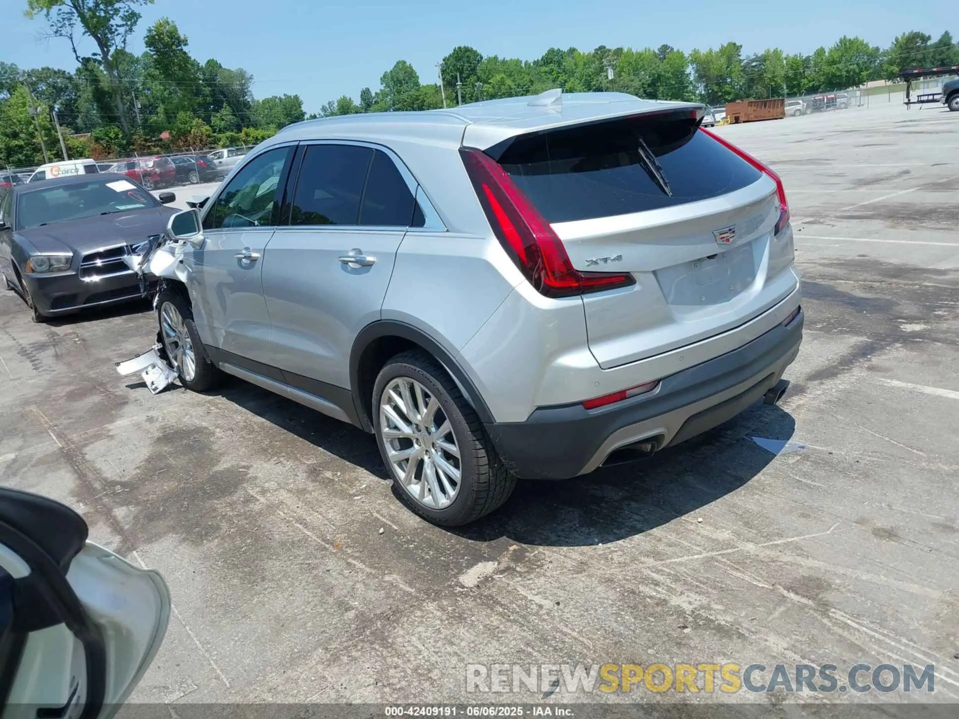 3 Photograph of a damaged car 1GYFZCR42KF162486 CADILLAC XT4 2019