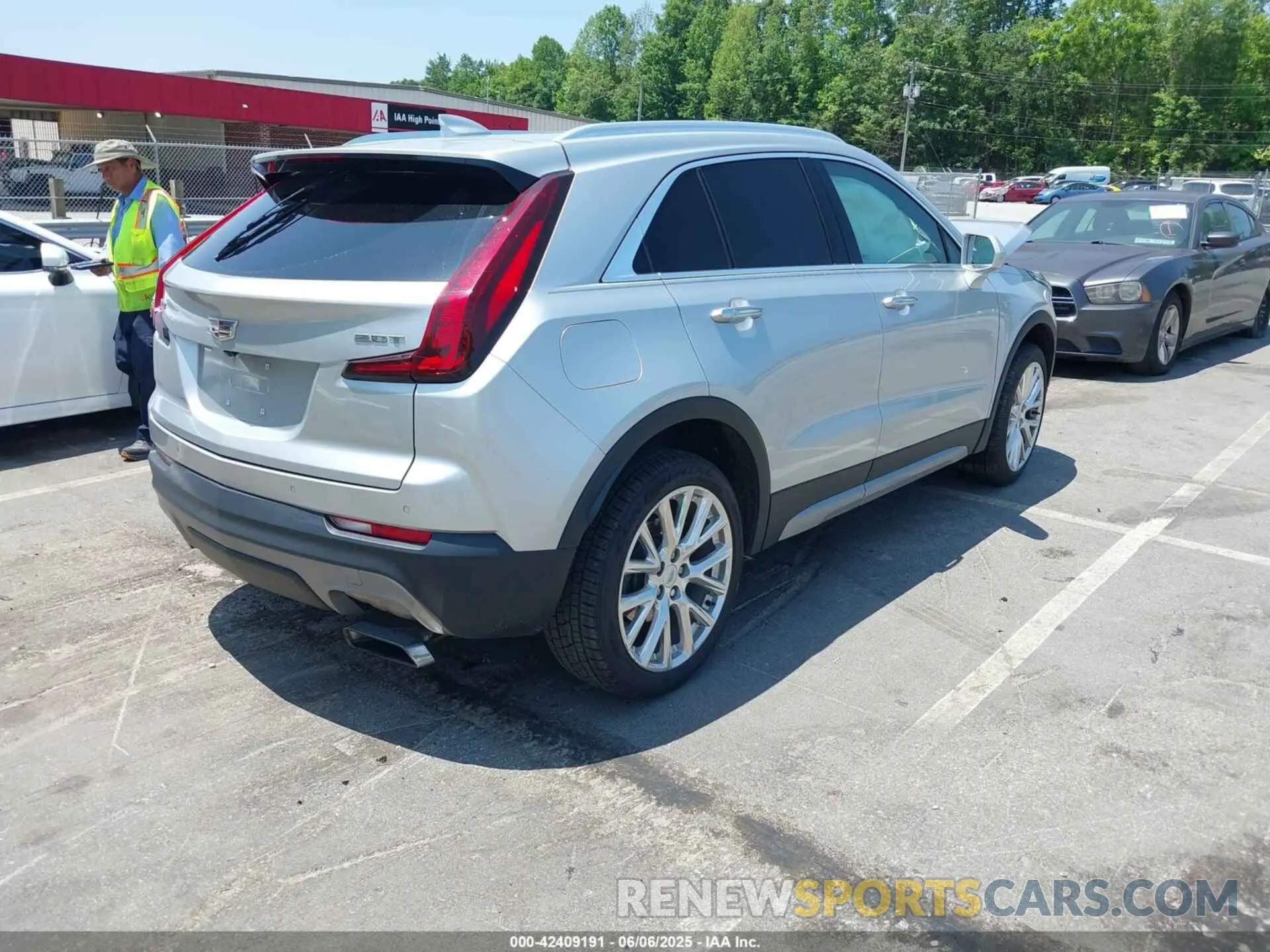 4 Photograph of a damaged car 1GYFZCR42KF162486 CADILLAC XT4 2019