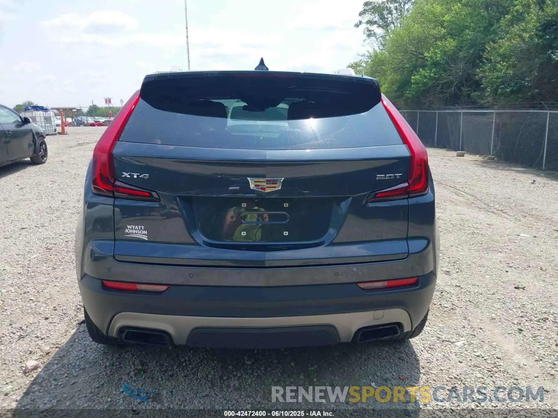 16 Photograph of a damaged car 1GYFZCR43KF143980 CADILLAC XT4 2019