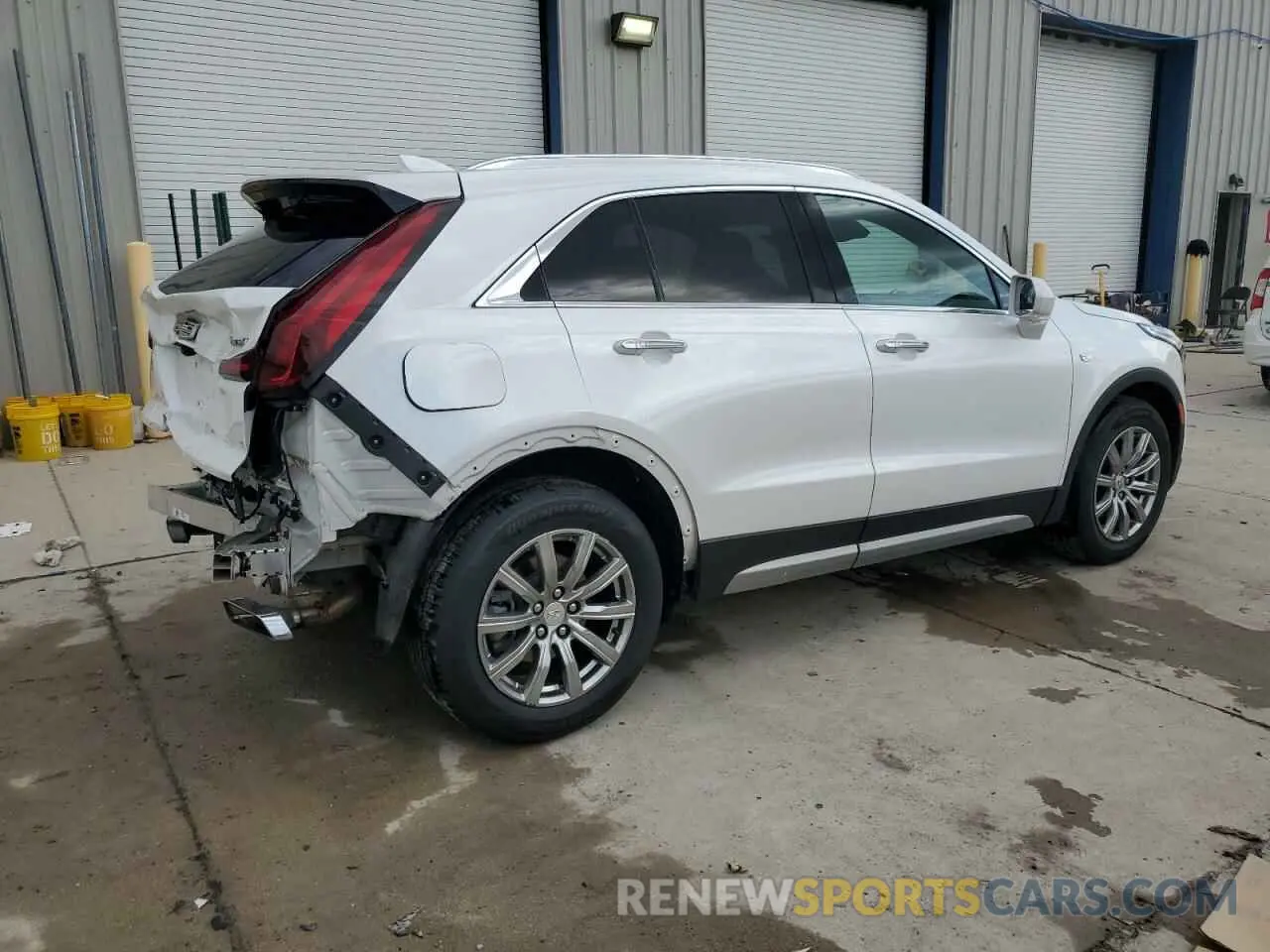 3 Photograph of a damaged car 1GYFZCR43KF151044 CADILLAC XT4 2019