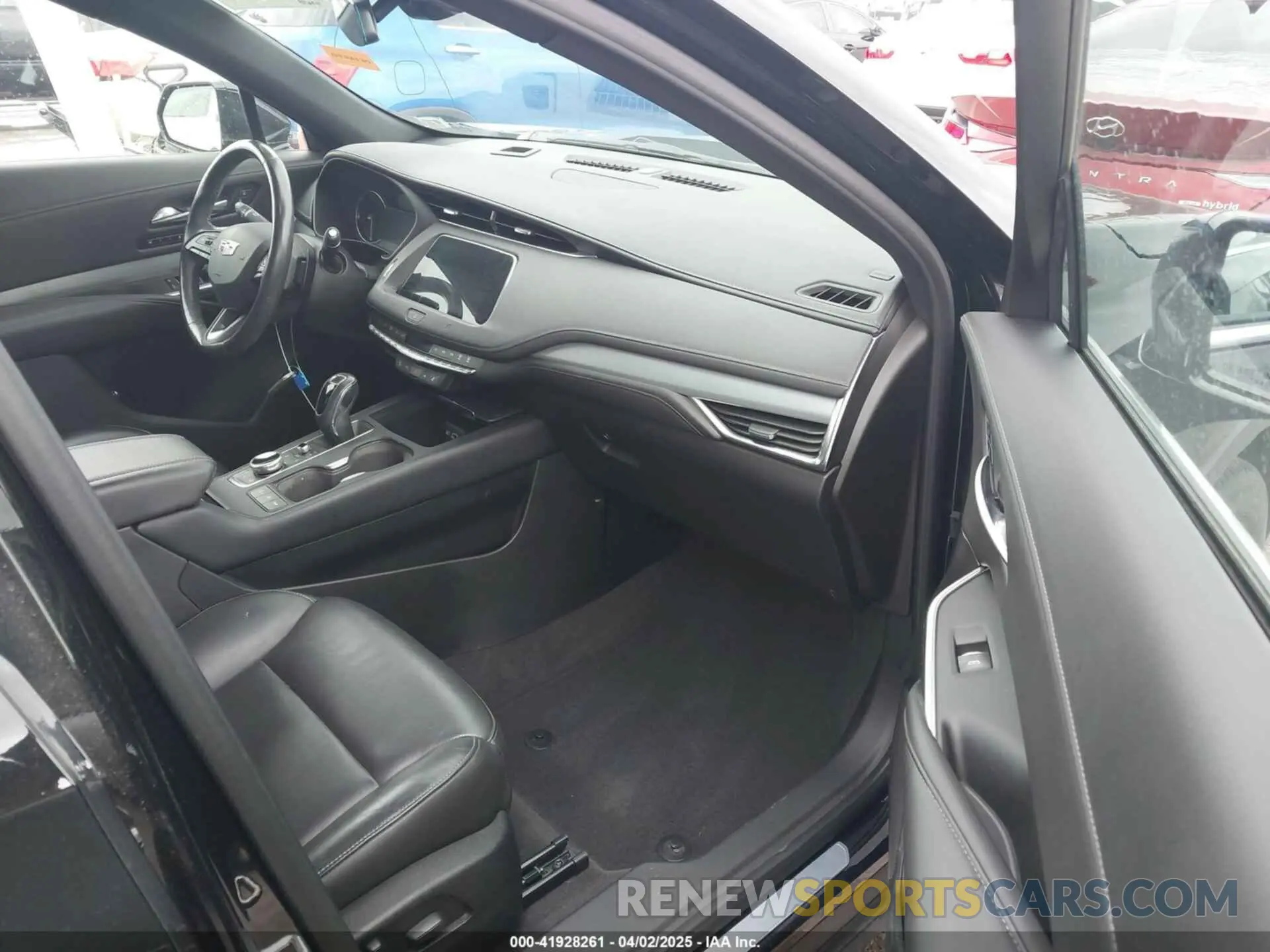 5 Photograph of a damaged car 1GYFZCR43KF212439 CADILLAC XT4 2019