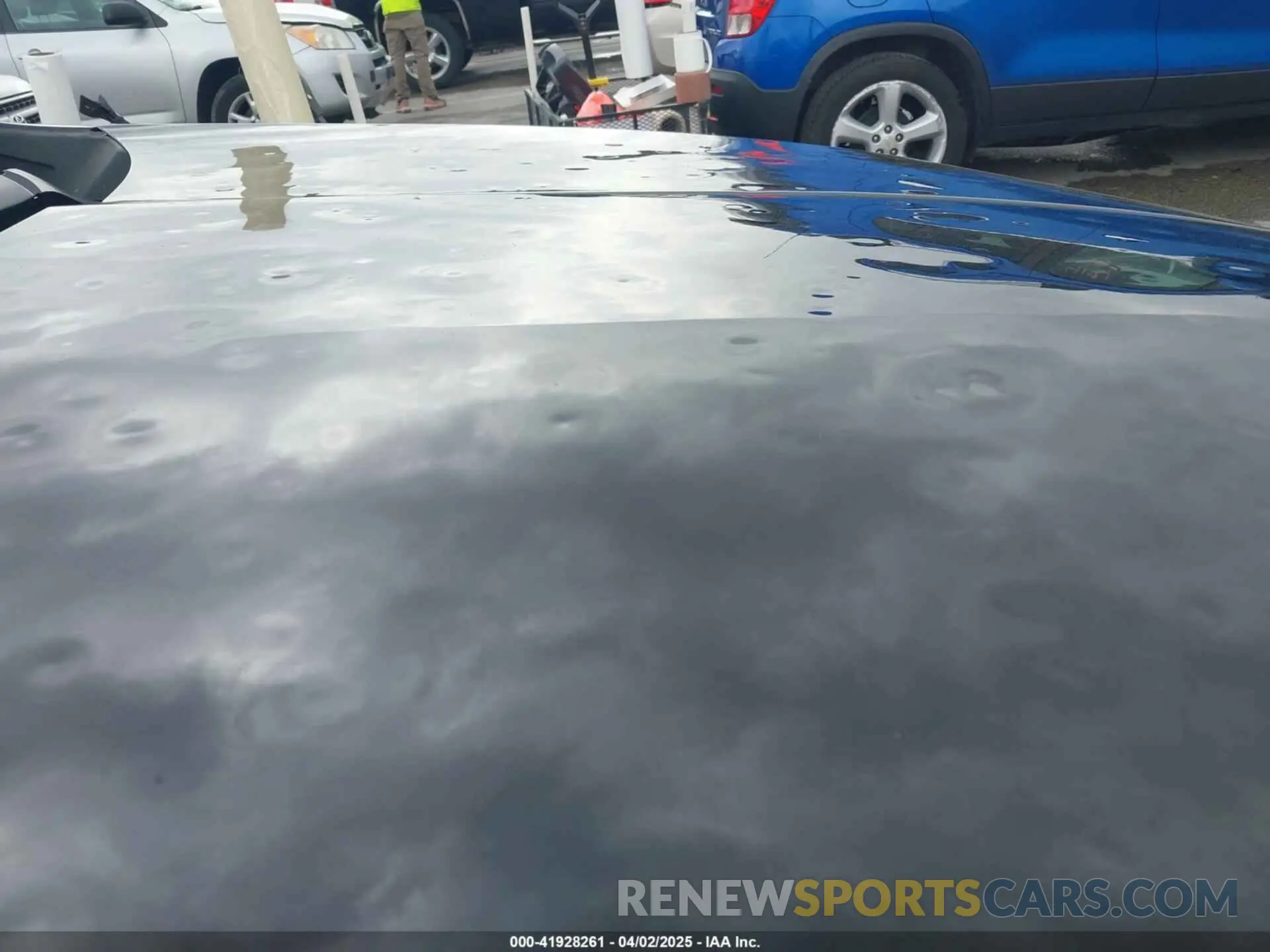 6 Photograph of a damaged car 1GYFZCR43KF212439 CADILLAC XT4 2019