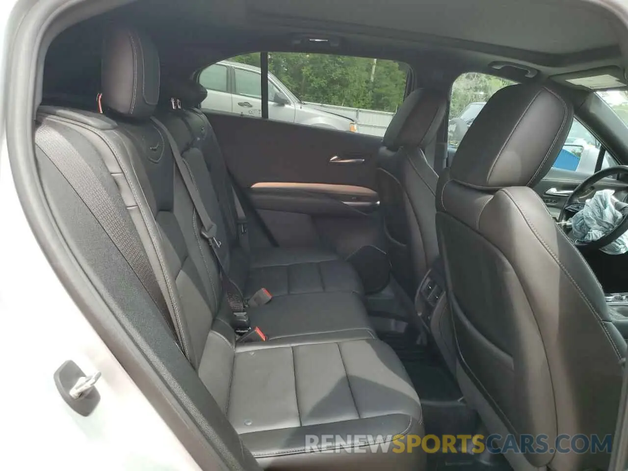 11 Photograph of a damaged car 1GYFZCR44KF195554 CADILLAC XT4 2019